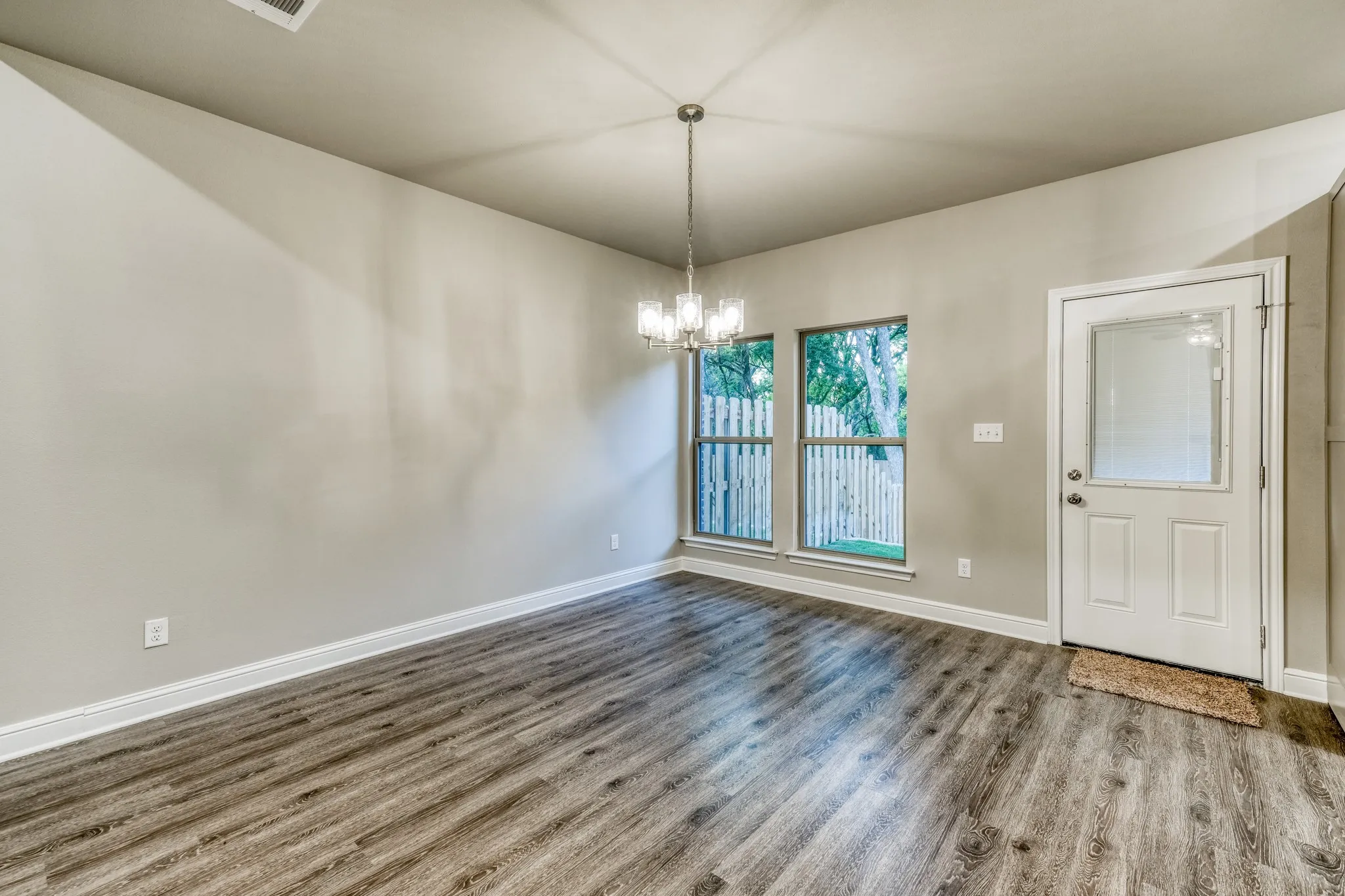 Townhouse For Sale in Parker County , 508 W 0AK Street, Weatherford, Texas 76086, 2 Bedrooms, 2 Bathrooms, 2 Garage spaces, 1,603 Sqft, built in 2022, Price $415,000, mls#21345527, Real Estate Agent in Weatherford, Homes For Sale in Parker county, Homes For Sale in Weatherford, Realtor in Weatherford Texas, Real Estate Brokerage Independent Realty Texas, Luminita Cordes Realtor