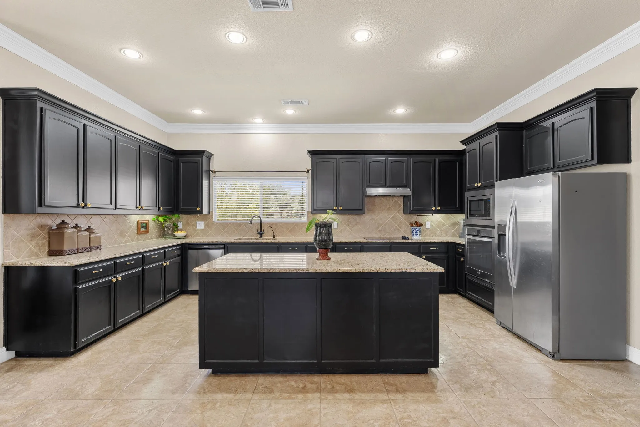 Single Family Residence For Sale in Johnson County , 8909 County Road 915, Godley, Texas 76044, 5 Bedroom, 3 Bathroom, 3 Garage spaces, 3,615 Sqft, built in 2014, Price $629,000, mls#21336131, Real Estate Agent in Godley, Homes For Sale in Johnson county, Homes For Sale in Godley, Realtor in Godley Texas, Real Estate Brokerage Independent Realty Texas, Luminita Cordes Realtor