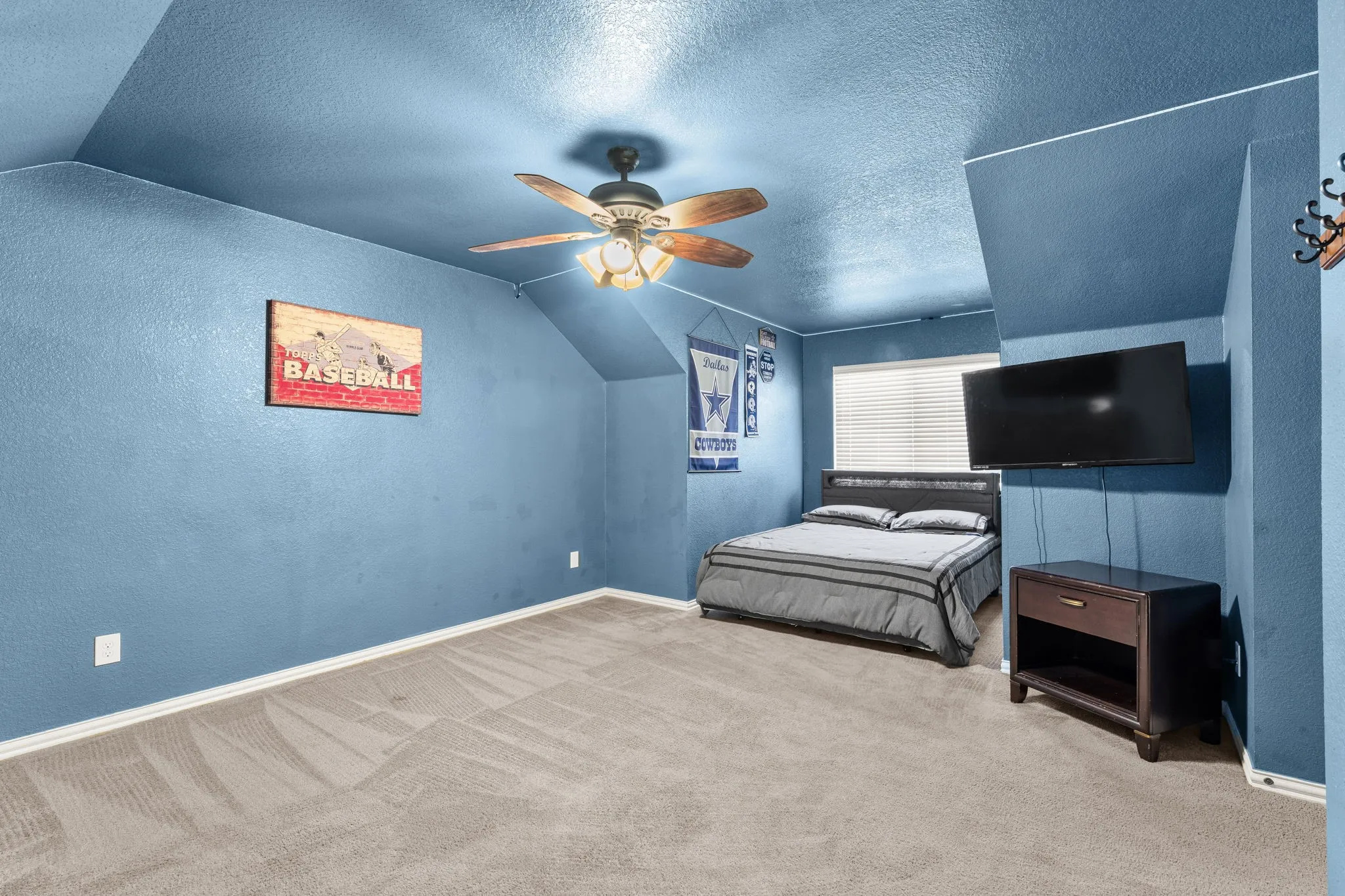 Single Family Residence For Sale in Johnson County , 8909 County Road 915, Godley, Texas 76044, 5 Bedroom, 3 Bathroom, 3 Garage spaces, 3,615 Sqft, built in 2014, Price $629,000, mls#21336131, Real Estate Agent in Godley, Homes For Sale in Johnson county, Homes For Sale in Godley, Realtor in Godley Texas, Real Estate Brokerage Independent Realty Texas, Luminita Cordes Realtor