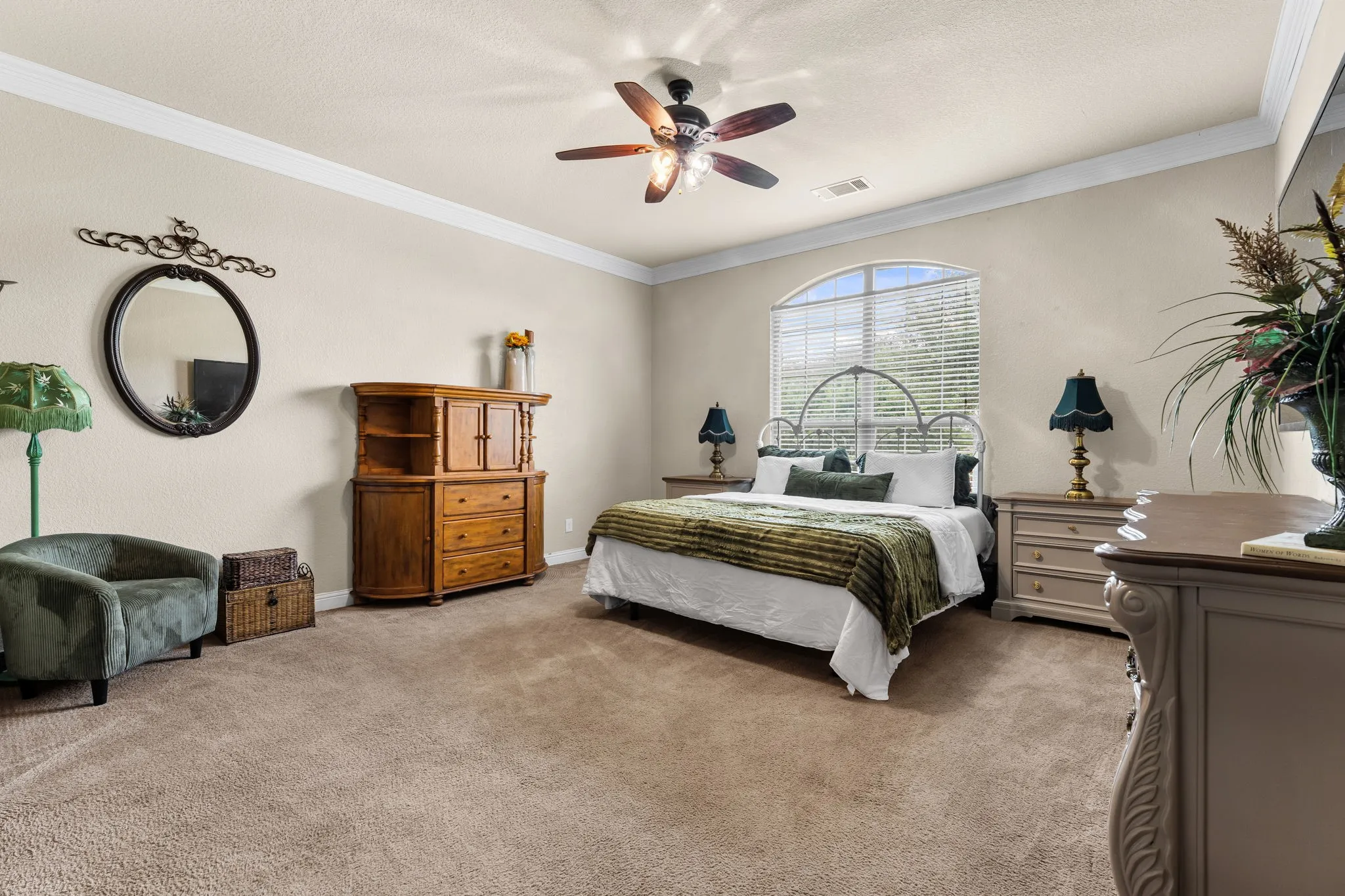 Single Family Residence For Sale in Johnson County , 8909 County Road 915, Godley, Texas 76044, 5 Bedroom, 3 Bathroom, 3 Garage spaces, 3,615 Sqft, built in 2014, Price $629,000, mls#21336131, Real Estate Agent in Godley, Homes For Sale in Johnson county, Homes For Sale in Godley, Realtor in Godley Texas, Real Estate Brokerage Independent Realty Texas, Luminita Cordes Realtor