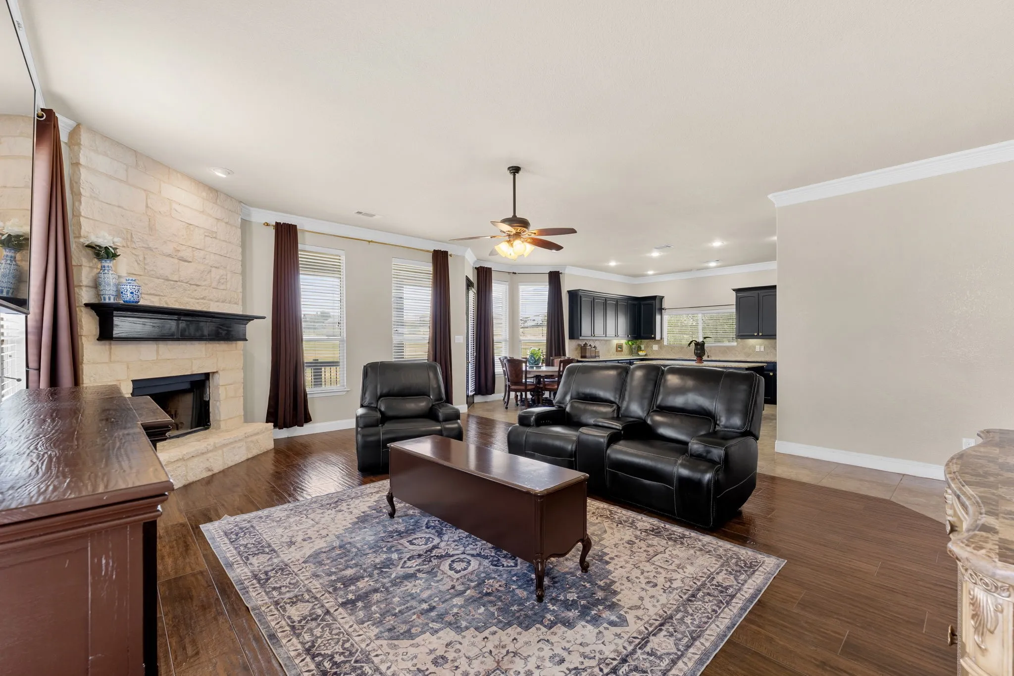 Single Family Residence For Sale in Johnson County , 8909 County Road 915, Godley, Texas 76044, 5 Bedroom, 3 Bathroom, 3 Garage spaces, 3,615 Sqft, built in 2014, Price $629,000, mls#21336131, Real Estate Agent in Godley, Homes For Sale in Johnson county, Homes For Sale in Godley, Realtor in Godley Texas, Real Estate Brokerage Independent Realty Texas, Luminita Cordes Realtor