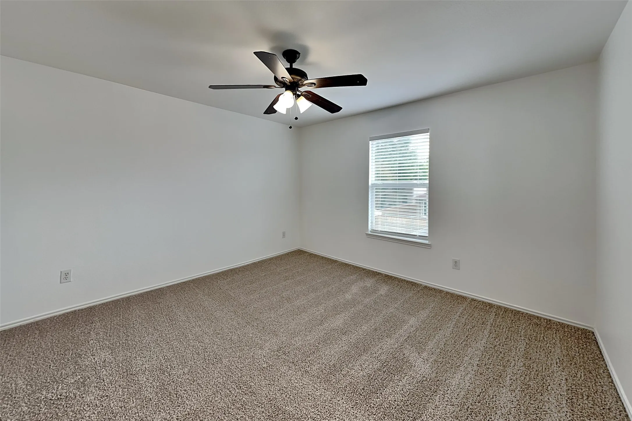 Single Family Residence For Rent in Tarrant County , 12705 Shady Cedar Drive, Fort Worth, Texas 76244, 3 Bedroom, 3 Bathroom, 2 Garage spaces, 2,178 Sqft, built in 2007, mls#21345520, Real Estate Agent in Fort Worth, Homes For Rent in Tarrant county, Homes For Rent in Fort Worth, Realtor in Fort Worth Texas, Real Estate Brokerage Independent Realty Texas, Luminita Cordes Realtor
