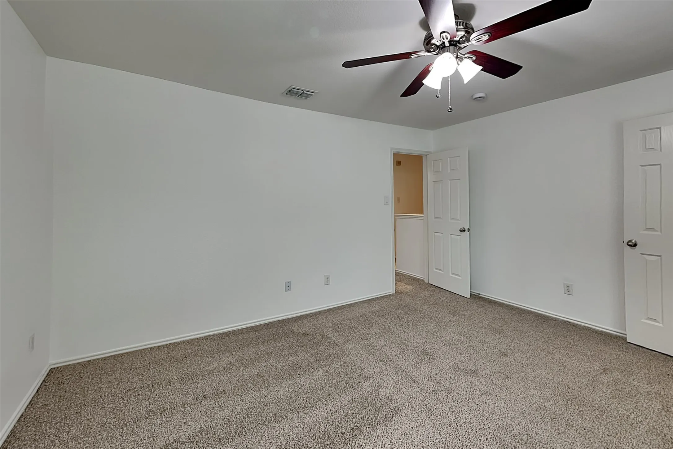 Single Family Residence For Rent in Tarrant County , 12705 Shady Cedar Drive, Fort Worth, Texas 76244, 3 Bedroom, 3 Bathroom, 2 Garage spaces, 2,178 Sqft, built in 2007, mls#21345520, Real Estate Agent in Fort Worth, Homes For Rent in Tarrant county, Homes For Rent in Fort Worth, Realtor in Fort Worth Texas, Real Estate Brokerage Independent Realty Texas, Luminita Cordes Realtor