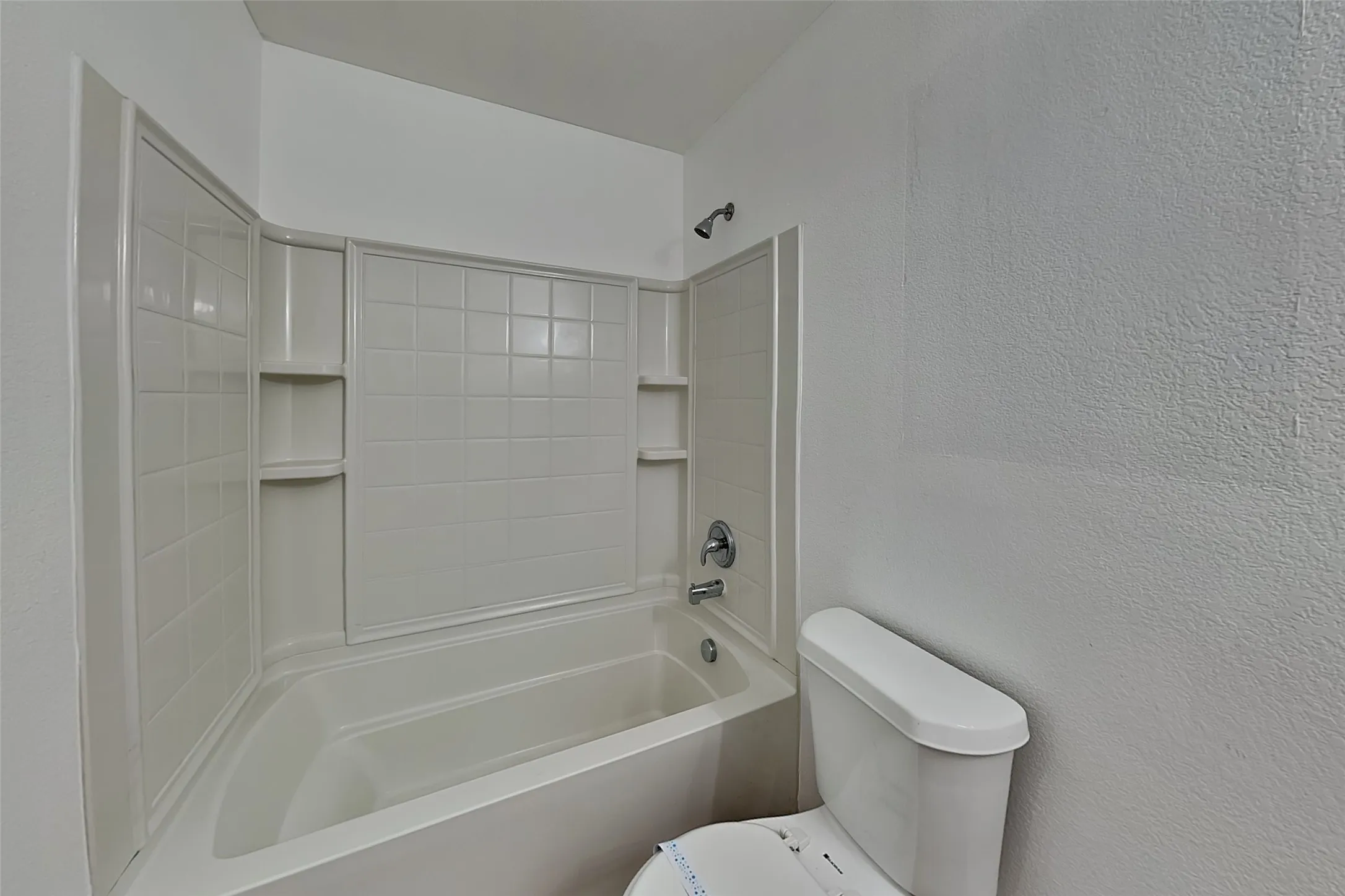 Single Family Residence For Rent in Tarrant County , 12705 Shady Cedar Drive, Fort Worth, Texas 76244, 3 Bedroom, 3 Bathroom, 2 Garage spaces, 2,178 Sqft, built in 2007, mls#21345520, Real Estate Agent in Fort Worth, Homes For Rent in Tarrant county, Homes For Rent in Fort Worth, Realtor in Fort Worth Texas, Real Estate Brokerage Independent Realty Texas, Luminita Cordes Realtor