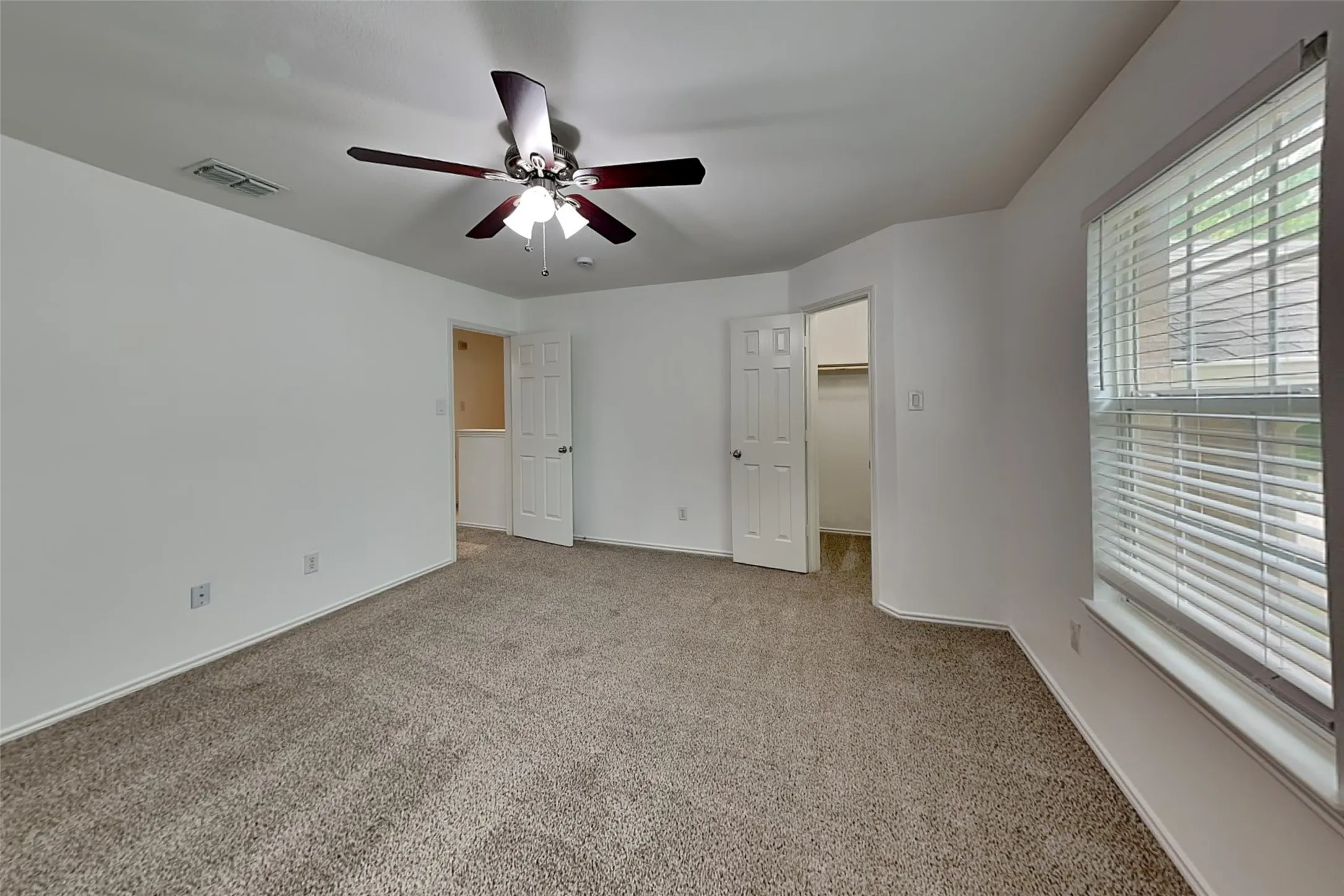 Single Family Residence For Rent in Tarrant County , 12705 Shady Cedar Drive, Fort Worth, Texas 76244, 3 Bedroom, 3 Bathroom, 2 Garage spaces, 2,178 Sqft, built in 2007, mls#21345520, Real Estate Agent in Fort Worth, Homes For Rent in Tarrant county, Homes For Rent in Fort Worth, Realtor in Fort Worth Texas, Real Estate Brokerage Independent Realty Texas, Luminita Cordes Realtor