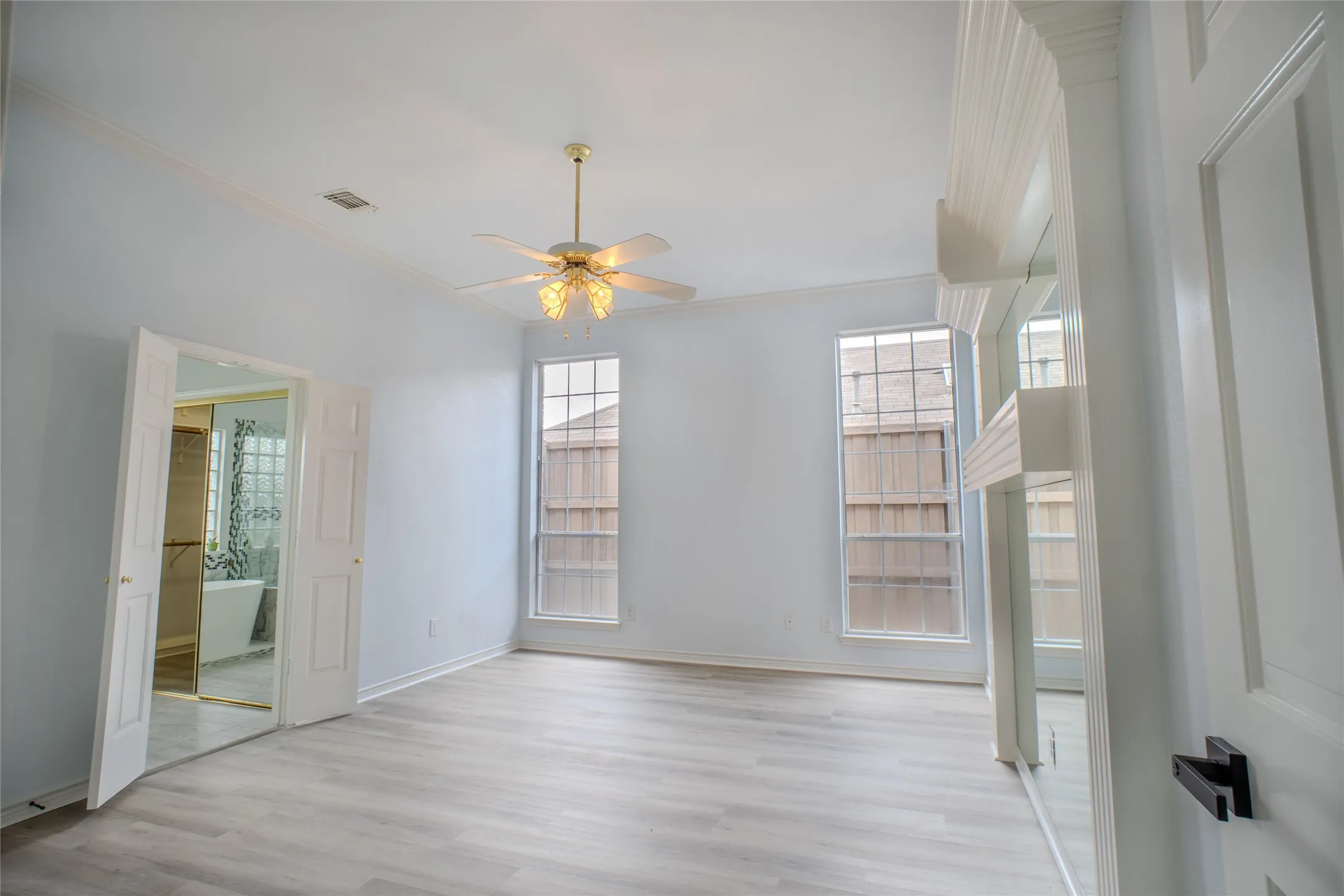 Single Family Residence For Sale in Denton County , 1806 Frosted Hill Drive, Carrollton, Texas 75010, 3 Bedroom, 2 Bathroom, 2 Garage spaces, 1,939 Sqft, built in 1991, mls#21345515, Real Estate Agent in Carrollton, Homes For Sale in Denton county, Homes For Sale in Carrollton, Realtor in Carrollton Texas, Real Estate Brokerage Independent Realty Texas, Luminita Cordes Realtor