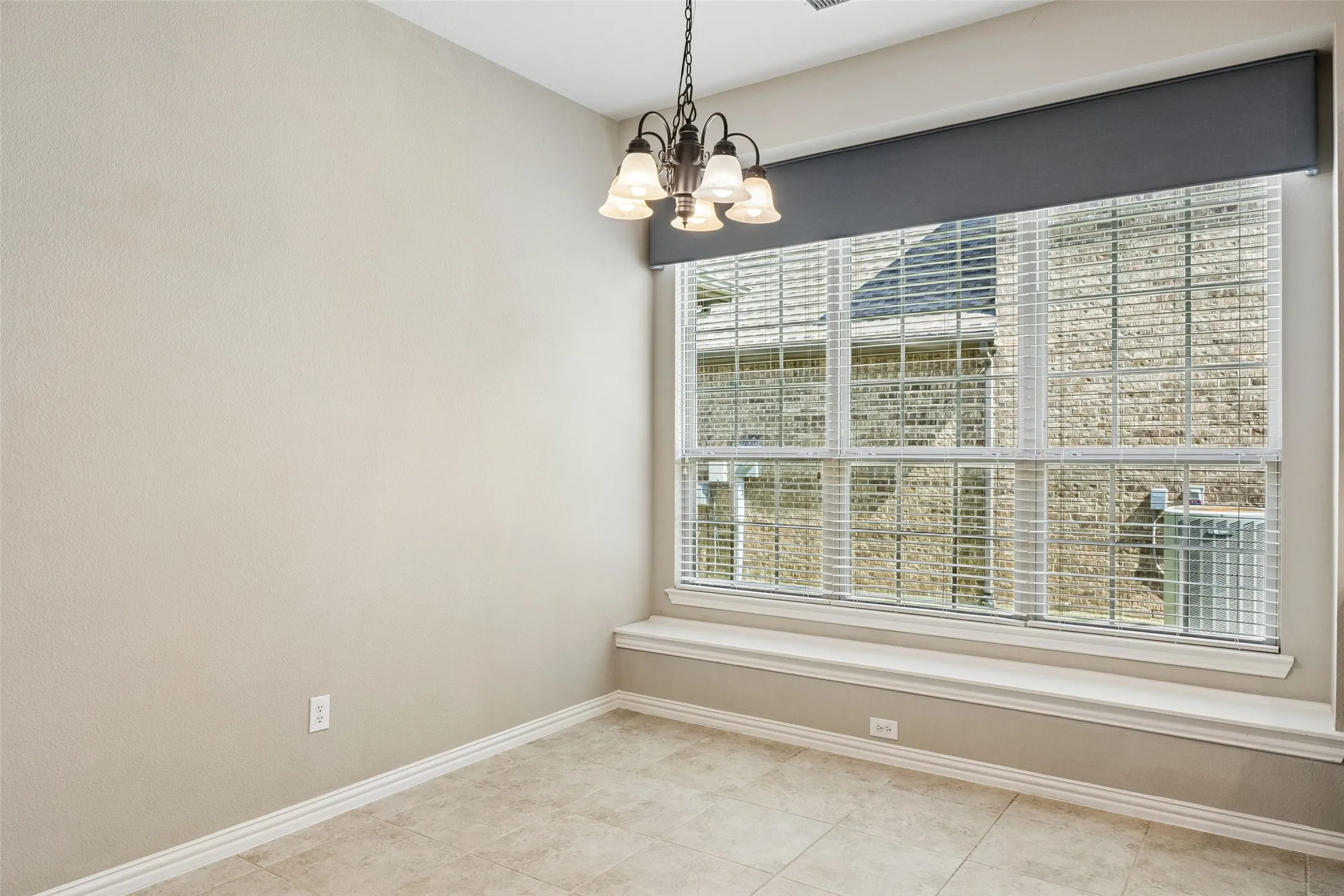 Single Family Residence For Sale in Collin County , 7701 Glenmere Trail, Sachse, Texas 75048, 4 Bedroom, 3 Bathroom, 3 Garage spaces, 3,274 Sqft, built in 2011, mls#21343971, Real Estate Agent in Sachse, Homes For Sale in Collin county, Homes For Sale in Sachse, Realtor in Sachse Texas, Real Estate Brokerage Independent Realty Texas, Luminita Cordes Realtor