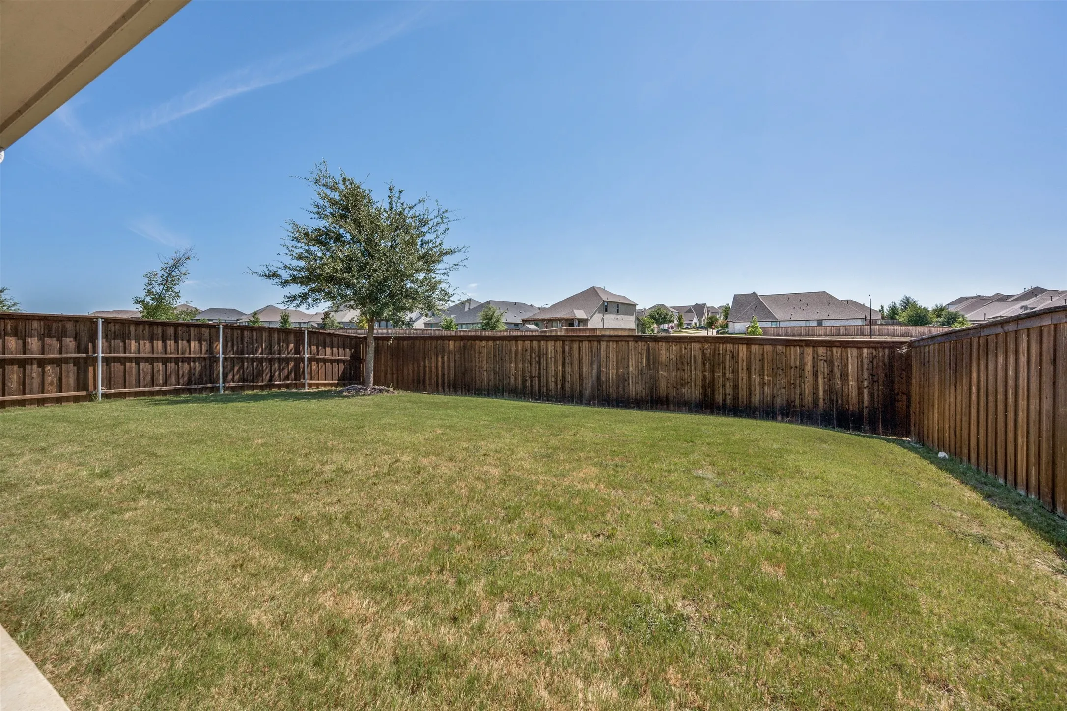 No backyard neighbors!