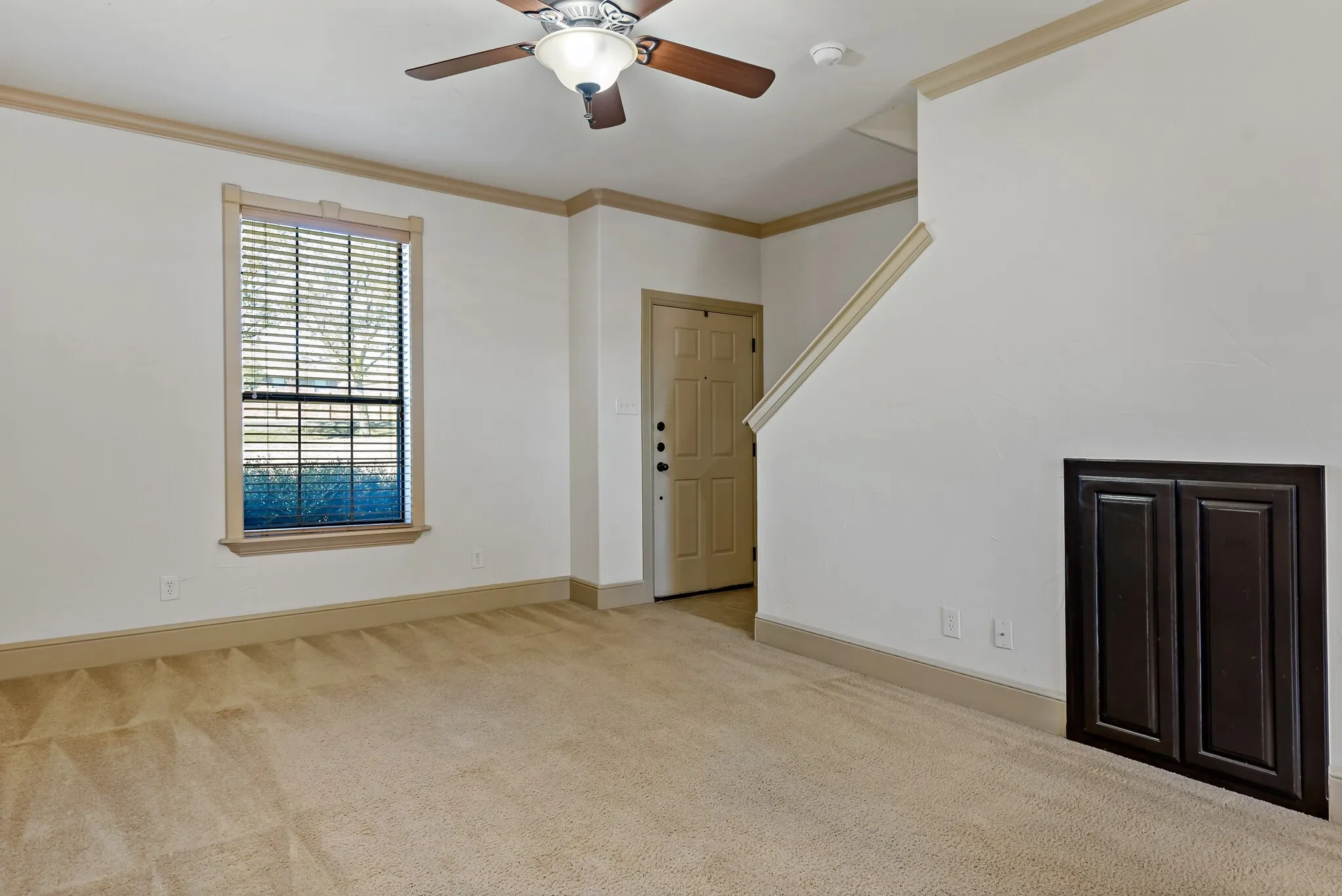 Townhouse For Rent in Denton County , 11118 Marion Road 105, Sanger, Texas 76266, 2 Bedrooms, 2 Bathrooms, Garage spaces, 982 Sqft, built in 2007, Price $1,200, mls#21345544, Real Estate Agent in Sanger, Homes For Rent in Denton county, Homes For Rent in Sanger, Realtor in Sanger Texas, Real Estate Brokerage Independent Realty Texas, Luminita Cordes Realtor
