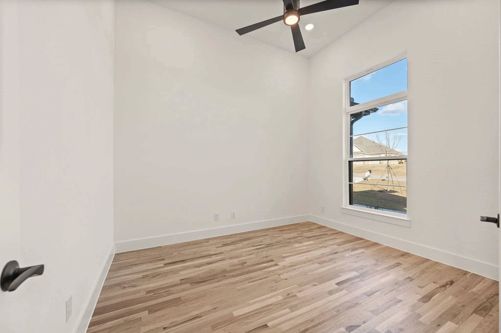 Single Family Residence For Sale in Parker County , 412 Caprock Lane, Reno, Texas 76020, 4 Bedroom, 3 Bathroom, 2 Garage spaces, 2,500 Sqft, built in 2026, mls#21345551, Real Estate Agent in Reno, Homes For Sale in Parker county, Homes For Sale in Reno, Realtor in Reno Texas, Real Estate Brokerage Independent Realty Texas, Luminita Cordes Realtor