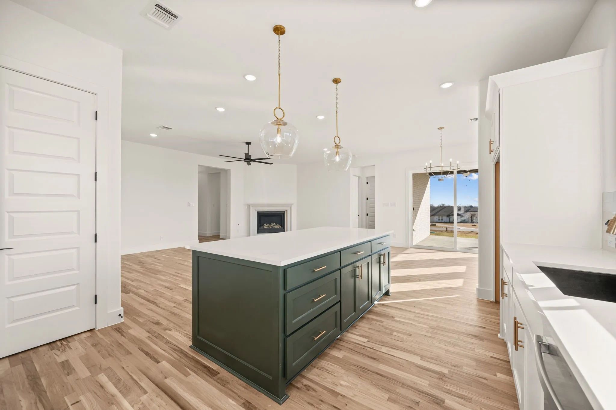 Single Family Residence For Sale in Parker County , 412 Caprock Lane, Reno, Texas 76020, 4 Bedroom, 3 Bathroom, 2 Garage spaces, 2,500 Sqft, built in 2026, mls#21345551, Real Estate Agent in Reno, Homes For Sale in Parker county, Homes For Sale in Reno, Realtor in Reno Texas, Real Estate Brokerage Independent Realty Texas, Luminita Cordes Realtor