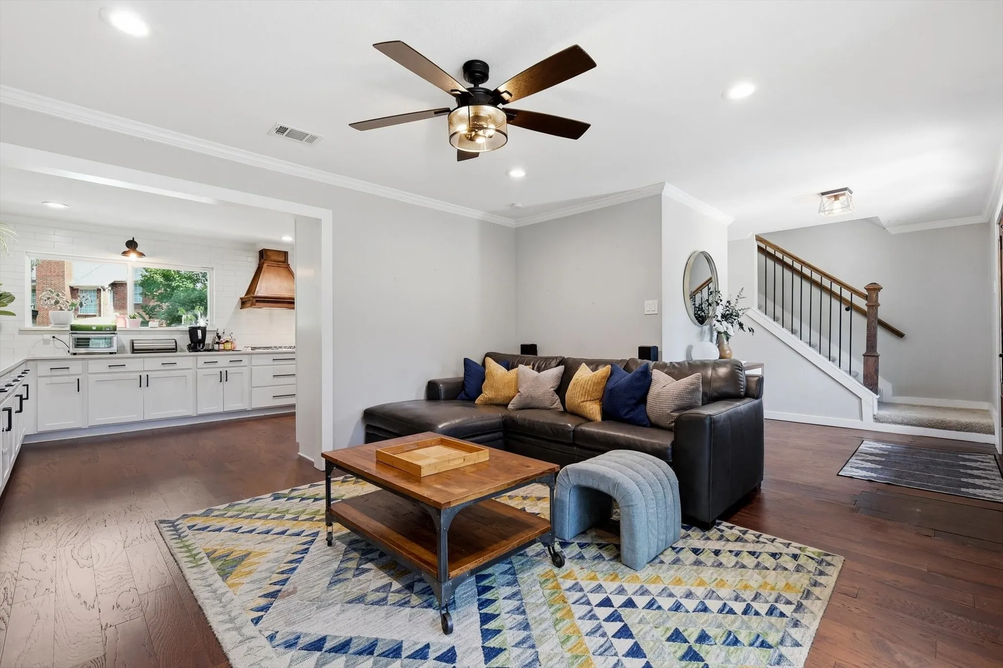 Single Family Residence For Rent in Denton County , 1641 Fuqua Drive, Flower Mound, Texas 75028, 4 Bedroom, 3 Bathroom, 2 Garage spaces, 2,546 Sqft, built in 1989, mls#21345548, Real Estate Agent in Flower Mound, Homes For Rent in Denton county, Homes For Rent in Flower Mound, Realtor in Flower Mound Texas, Real Estate Brokerage Independent Realty Texas, Luminita Cordes Realtor
