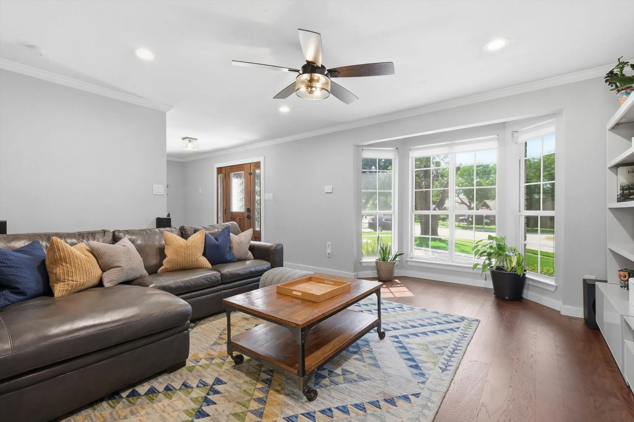 Single Family Residence For Rent in Denton County , 1641 Fuqua Drive, Flower Mound, Texas 75028, 4 Bedroom, 3 Bathroom, 2 Garage spaces, 2,546 Sqft, built in 1989, mls#21345548, Real Estate Agent in Flower Mound, Homes For Rent in Denton county, Homes For Rent in Flower Mound, Realtor in Flower Mound Texas, Real Estate Brokerage Independent Realty Texas, Luminita Cordes Realtor