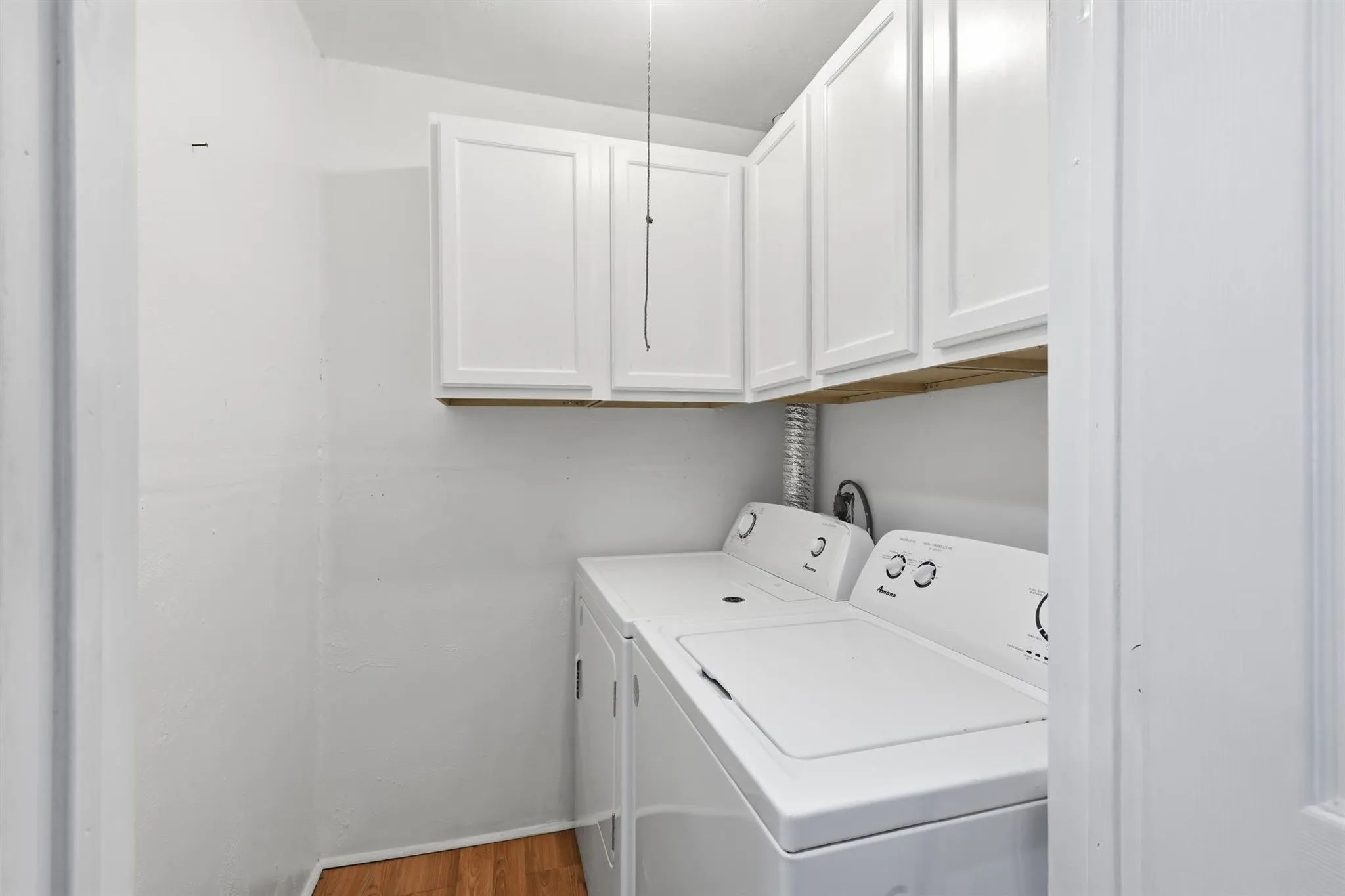 Single Family Residence For Sale in Dallas County , 242 W Cober Drive, Grand Prairie, Texas 75051, 4 Bedroom, 3 Bathroom, Garage spaces, 1,104 Sqft, built in 1958, mls#21345521, Real Estate Agent in Grand Prairie, Homes For Sale in Dallas county, Homes For Sale in Grand Prairie, Realtor in Grand Prairie Texas, Real Estate Brokerage Independent Realty Texas, Luminita Cordes Realtor