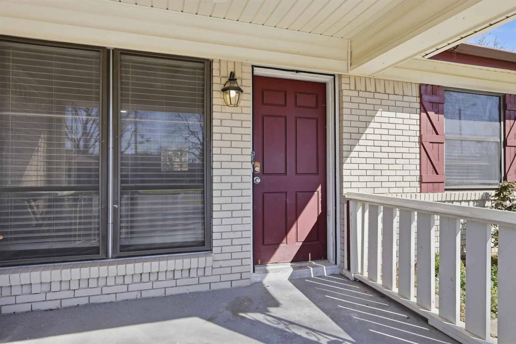 Single Family Residence For Sale in Dallas County , 242 W Cober Drive, Grand Prairie, Texas 75051, 4 Bedroom, 3 Bathroom, Garage spaces, 1,104 Sqft, built in 1958, mls#21345521, Real Estate Agent in Grand Prairie, Homes For Sale in Dallas county, Homes For Sale in Grand Prairie, Realtor in Grand Prairie Texas, Real Estate Brokerage Independent Realty Texas, Luminita Cordes Realtor
