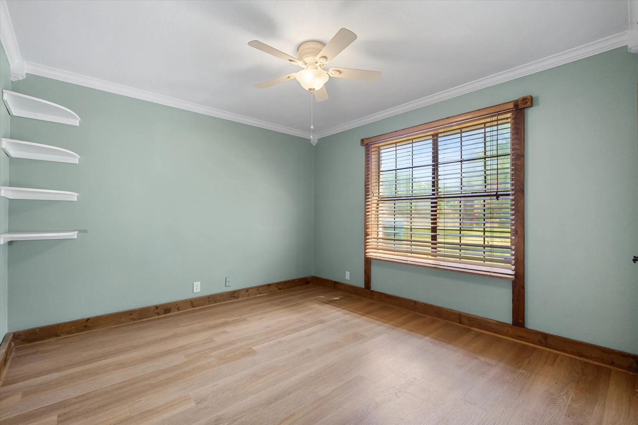Single Family Residence For Sale in Van Zandt County , 22179 St. Hwy 64, Canton, Texas 75103, 3 Bedroom, 2 Bathroom, Garage spaces, 1,890 Sqft, built in 1990, mls#21344744, Real Estate Agent in Canton, Homes For Sale in Van Zandt county, Homes For Sale in Canton, Realtor in Canton Texas, Real Estate Brokerage Independent Realty Texas, Luminita Cordes Realtor