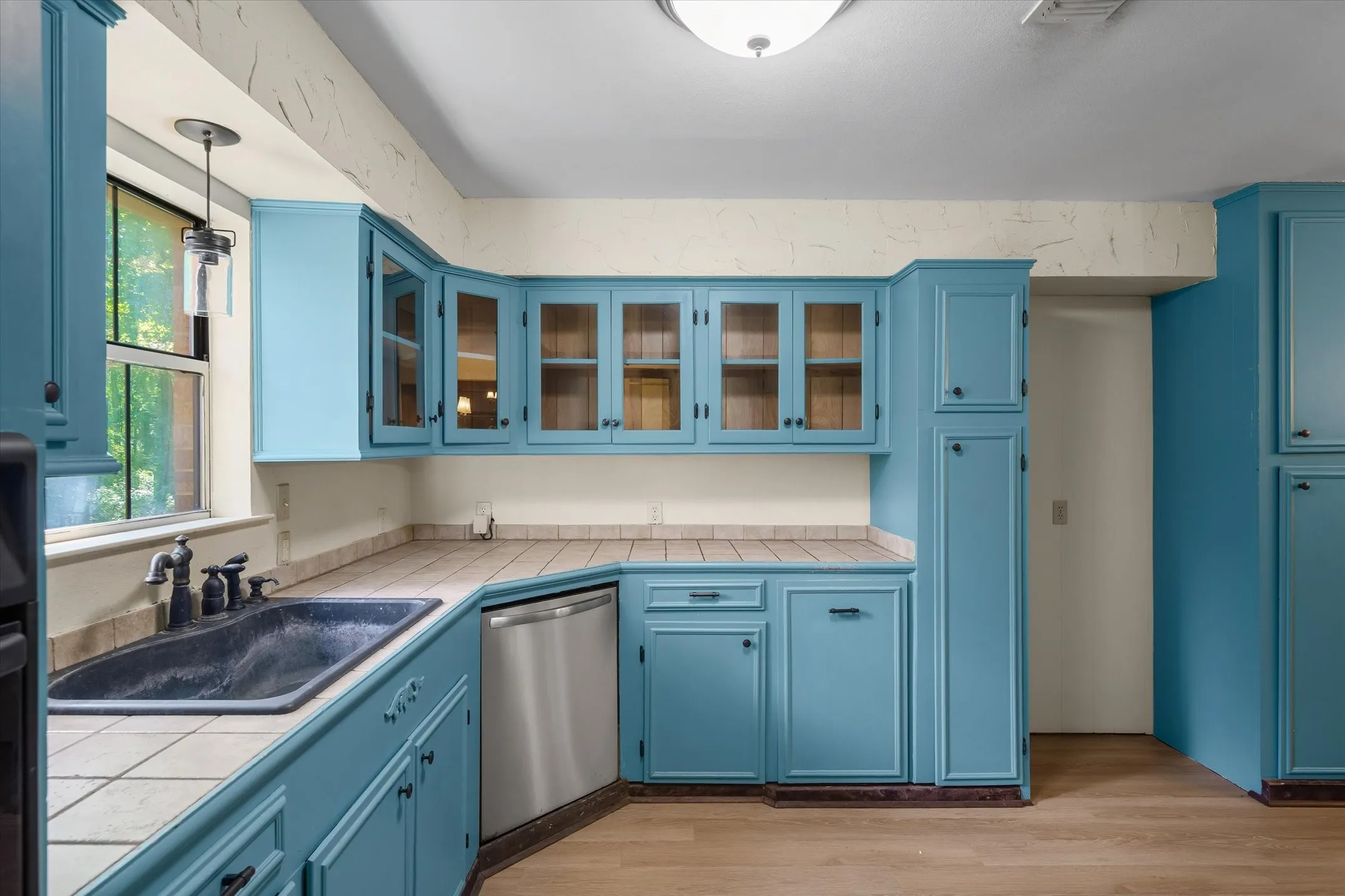 Single Family Residence For Sale in Van Zandt County , 22179 St. Hwy 64, Canton, Texas 75103, 3 Bedroom, 2 Bathroom, Garage spaces, 1,890 Sqft, built in 1990, mls#21344744, Real Estate Agent in Canton, Homes For Sale in Van Zandt county, Homes For Sale in Canton, Realtor in Canton Texas, Real Estate Brokerage Independent Realty Texas, Luminita Cordes Realtor