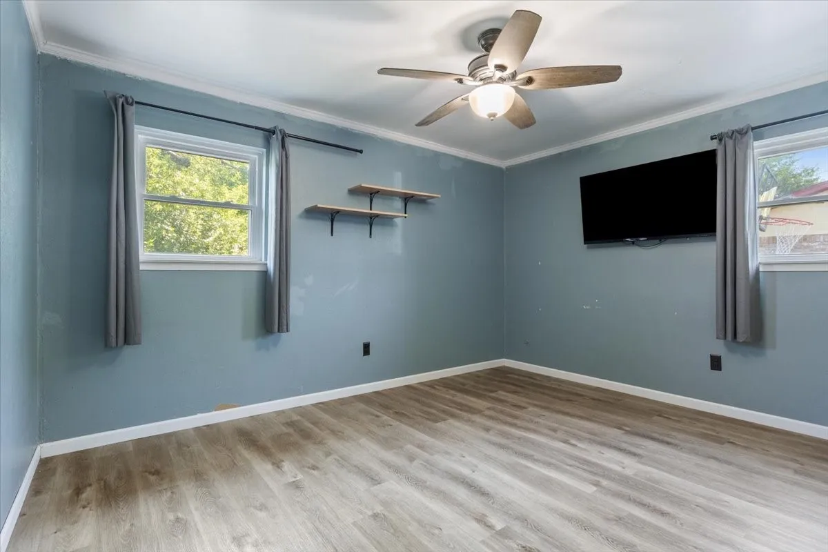 spare bedroom