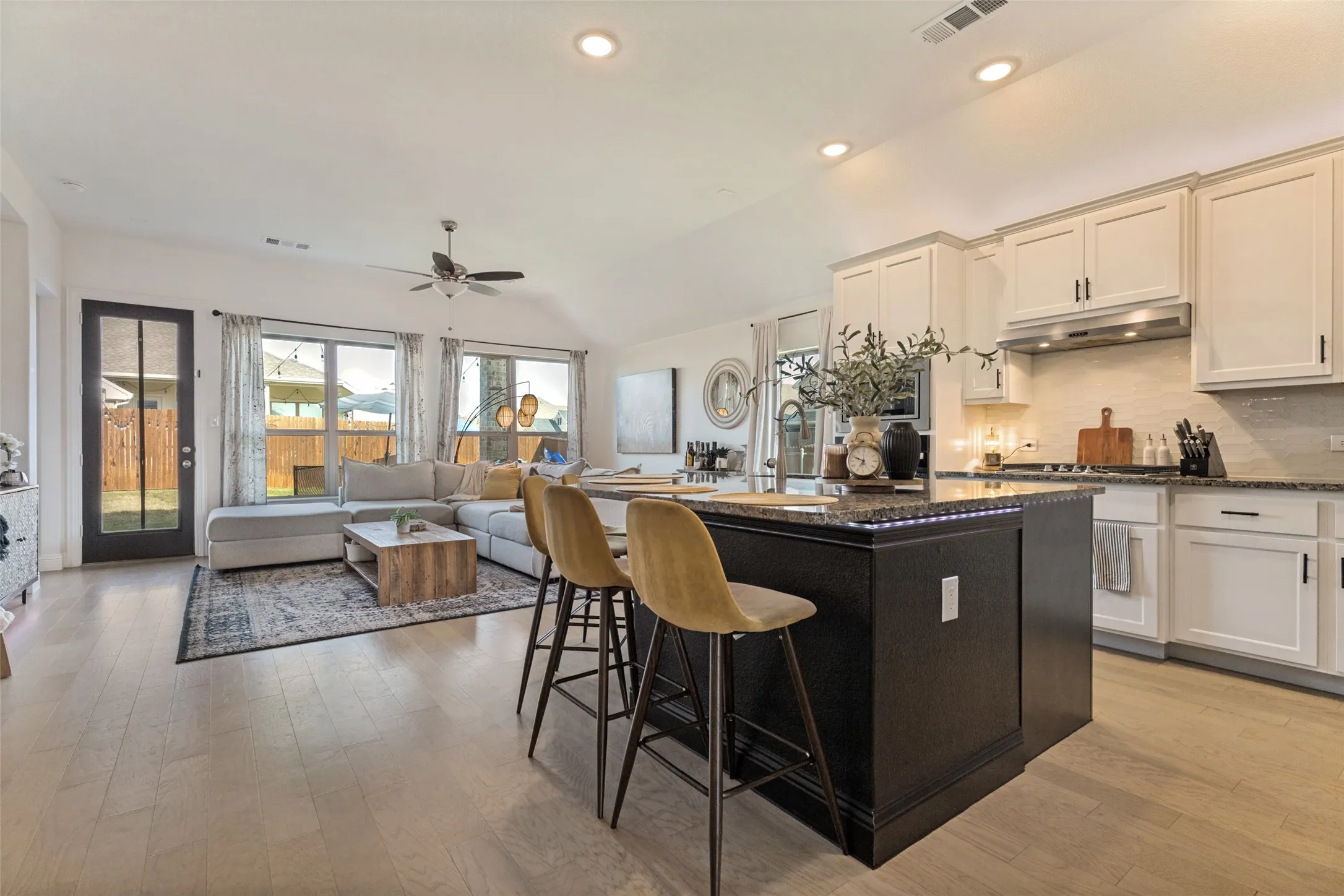 Single Family Residence For Sale in Tarrant County , 5933 Lovills Creek Street, Fort Worth, Texas 76179, 4 Bedroom, 2 Bathroom, 2 Garage spaces, 1,844 Sqft, built in 2023, mls#21345237, Real Estate Agent in Fort Worth, Homes For Sale in Tarrant county, Homes For Sale in Fort Worth, Realtor in Fort Worth Texas, Real Estate Brokerage Independent Realty Texas, Luminita Cordes Realtor