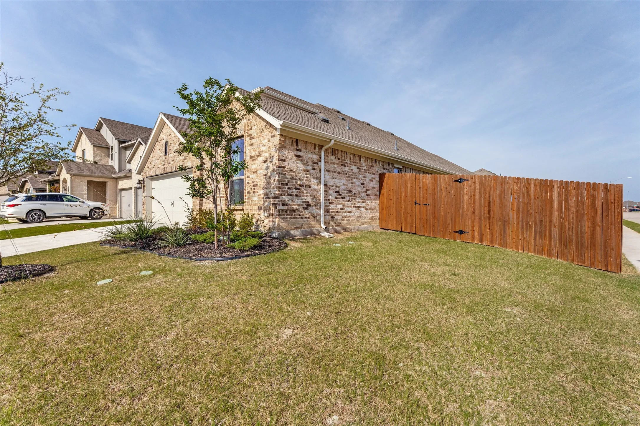Single Family Residence For Sale in Tarrant County , 5933 Lovills Creek Street, Fort Worth, Texas 76179, 4 Bedroom, 2 Bathroom, 2 Garage spaces, 1,844 Sqft, built in 2023, mls#21345237, Real Estate Agent in Fort Worth, Homes For Sale in Tarrant county, Homes For Sale in Fort Worth, Realtor in Fort Worth Texas, Real Estate Brokerage Independent Realty Texas, Luminita Cordes Realtor