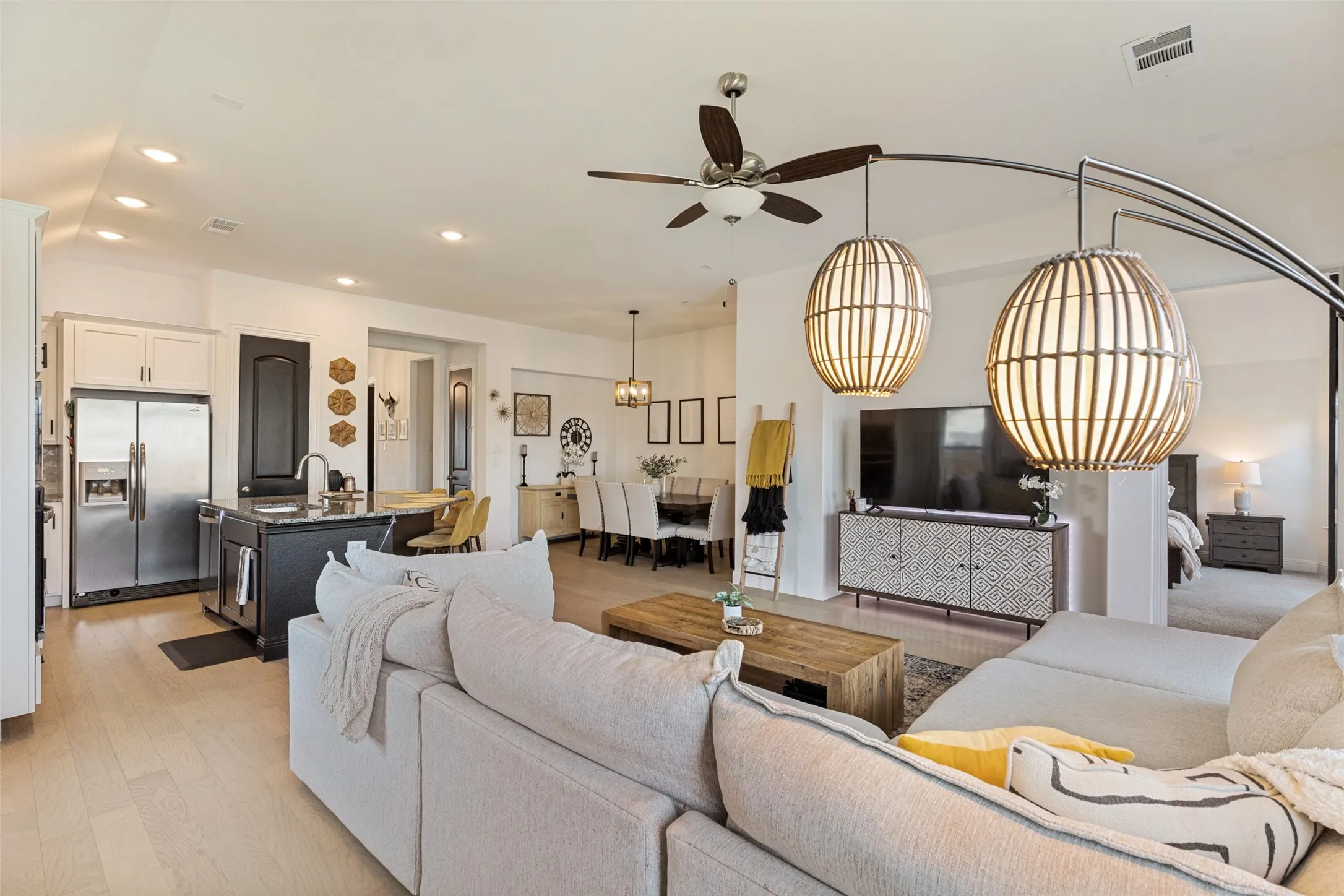 Single Family Residence For Sale in Tarrant County , 5933 Lovills Creek Street, Fort Worth, Texas 76179, 4 Bedroom, 2 Bathroom, 2 Garage spaces, 1,844 Sqft, built in 2023, mls#21345237, Real Estate Agent in Fort Worth, Homes For Sale in Tarrant county, Homes For Sale in Fort Worth, Realtor in Fort Worth Texas, Real Estate Brokerage Independent Realty Texas, Luminita Cordes Realtor