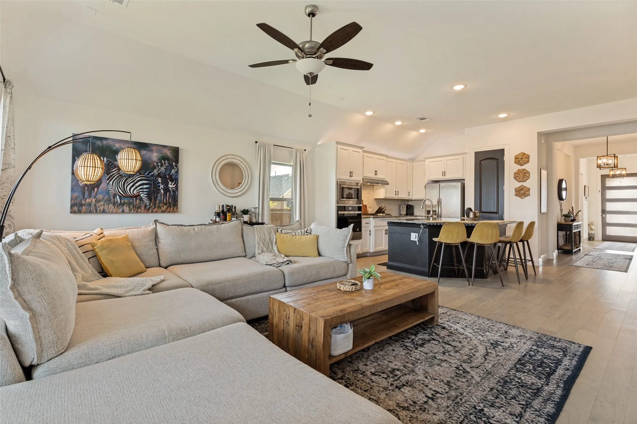 Single Family Residence For Sale in Tarrant County , 5933 Lovills Creek Street, Fort Worth, Texas 76179, 4 Bedroom, 2 Bathroom, 2 Garage spaces, 1,844 Sqft, built in 2023, mls#21345237, Real Estate Agent in Fort Worth, Homes For Sale in Tarrant county, Homes For Sale in Fort Worth, Realtor in Fort Worth Texas, Real Estate Brokerage Independent Realty Texas, Luminita Cordes Realtor