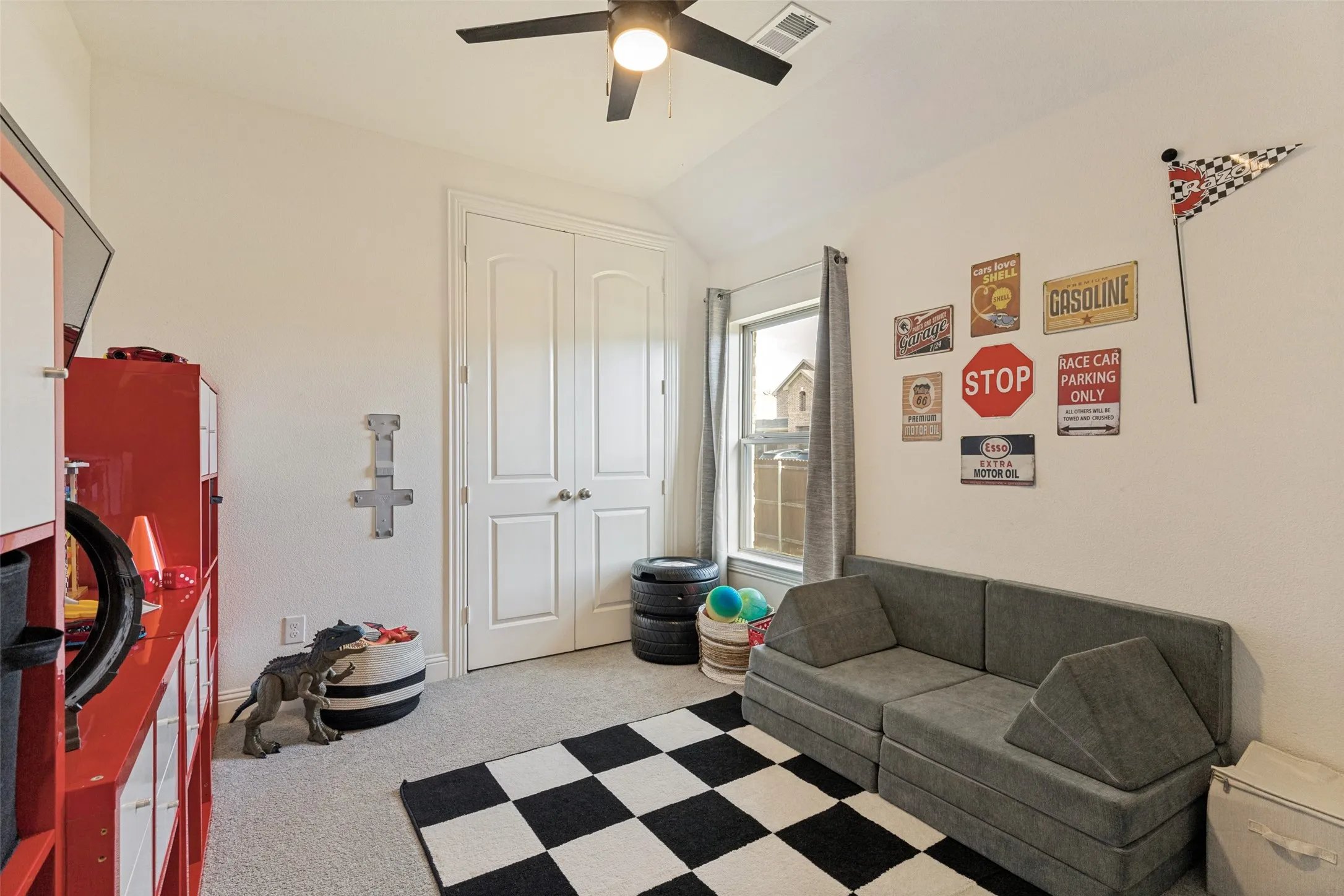 Single Family Residence For Sale in Tarrant County , 5933 Lovills Creek Street, Fort Worth, Texas 76179, 4 Bedroom, 2 Bathroom, 2 Garage spaces, 1,844 Sqft, built in 2023, mls#21345237, Real Estate Agent in Fort Worth, Homes For Sale in Tarrant county, Homes For Sale in Fort Worth, Realtor in Fort Worth Texas, Real Estate Brokerage Independent Realty Texas, Luminita Cordes Realtor