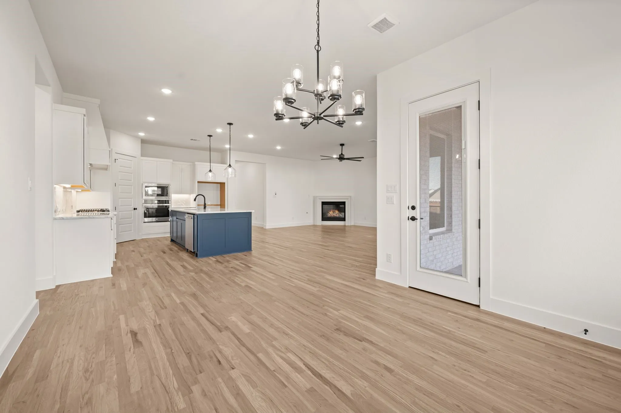 Single Family Residence For Sale in Parker County , 912 Highlands Avenue, Aledo, Texas 76008, 3 Bedroom, 3 Bathroom, Garage spaces, 2,810 Sqft, built in 2026, mls#21345579, Real Estate Agent in Aledo, Homes For Sale in Parker county, Homes For Sale in Aledo, Realtor in Aledo Texas, Real Estate Brokerage Independent Realty Texas, Luminita Cordes Realtor