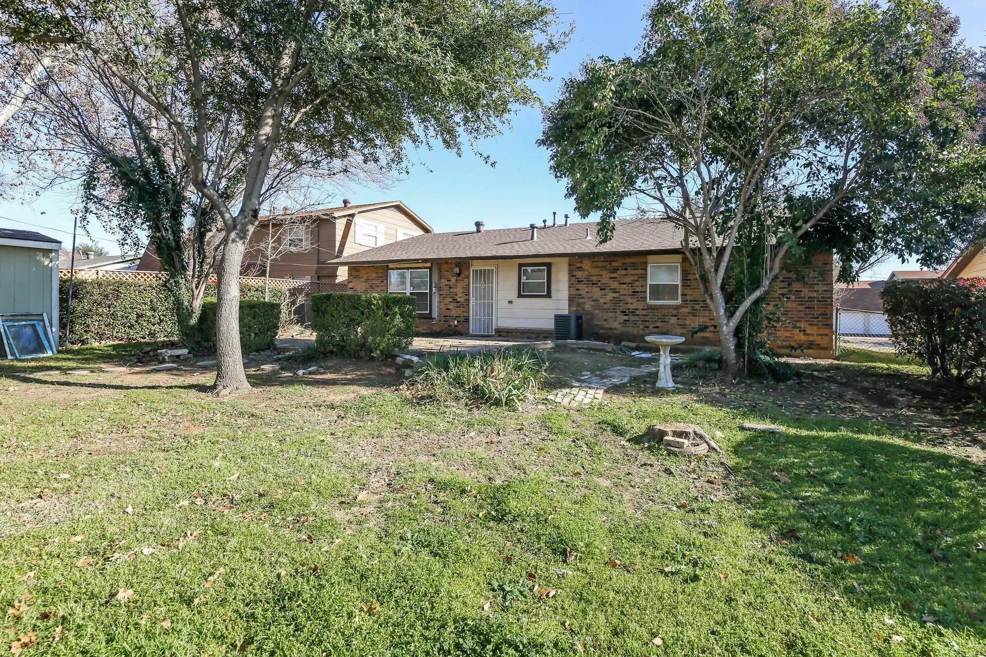 Single Family Residence For Sale in Dallas County , 3113 Commonwealth Street, Irving, Texas 75062, 3 Bedroom, 1 Bathroom, Garage spaces, 1,617 Sqft, built in 1965, mls#21344703, Real Estate Agent in Irving, Homes For Sale in Dallas county, Homes For Sale in Irving, Realtor in Irving Texas, Real Estate Brokerage Independent Realty Texas, Luminita Cordes Realtor