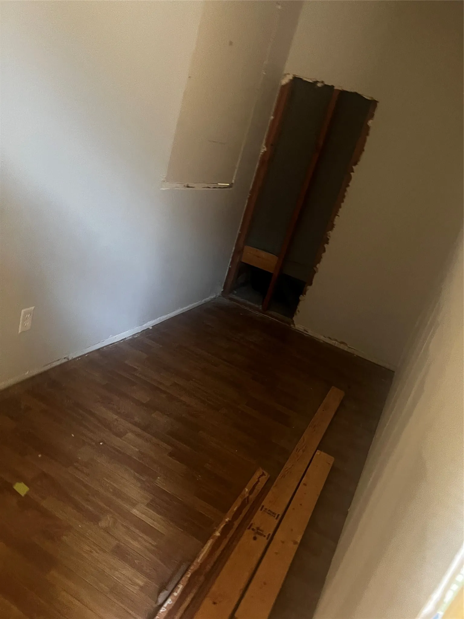 Single Family Residence For Sale in Dallas County , 3113 Commonwealth Street, Irving, Texas 75062, 3 Bedroom, 1 Bathroom, Garage spaces, 1,617 Sqft, built in 1965, mls#21344703, Real Estate Agent in Irving, Homes For Sale in Dallas county, Homes For Sale in Irving, Realtor in Irving Texas, Real Estate Brokerage Independent Realty Texas, Luminita Cordes Realtor
