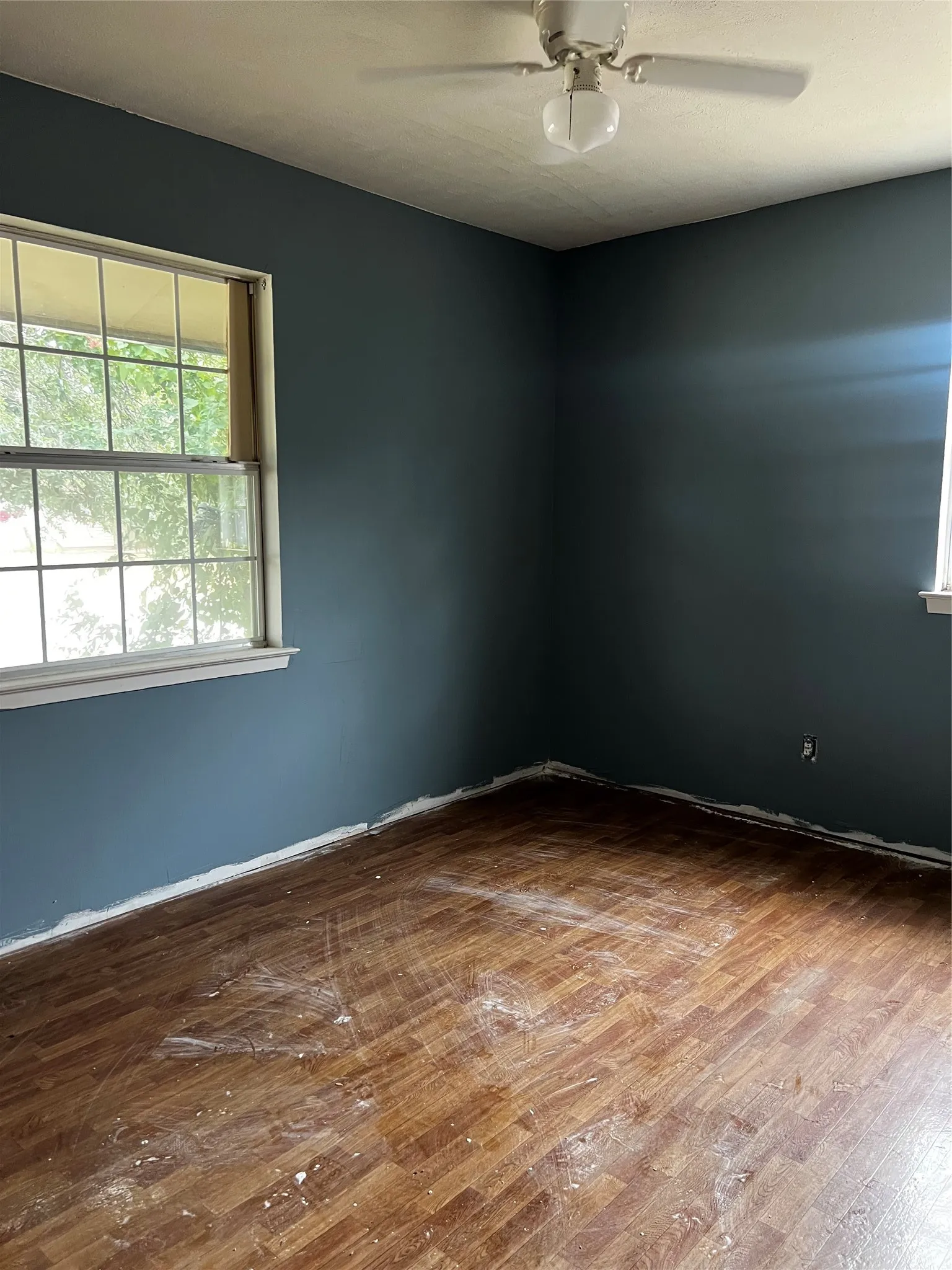 Single Family Residence For Sale in Dallas County , 3113 Commonwealth Street, Irving, Texas 75062, 3 Bedroom, 1 Bathroom, Garage spaces, 1,617 Sqft, built in 1965, mls#21344703, Real Estate Agent in Irving, Homes For Sale in Dallas county, Homes For Sale in Irving, Realtor in Irving Texas, Real Estate Brokerage Independent Realty Texas, Luminita Cordes Realtor