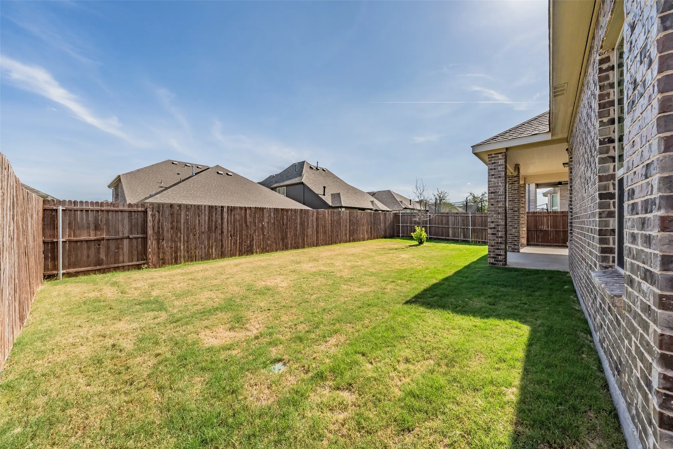 Single Family Residence For Sale in Parker County , 14833 Grissom Avenue, Aledo, Texas 76008, 3 Bedroom, 3 Bathroom, 2 Garage spaces, 2,240 Sqft, built in 2022, mls#21345522, Real Estate Agent in Aledo, Homes For Sale in Parker county, Homes For Sale in Aledo, Realtor in Aledo Texas, Real Estate Brokerage Independent Realty Texas, Luminita Cordes Realtor