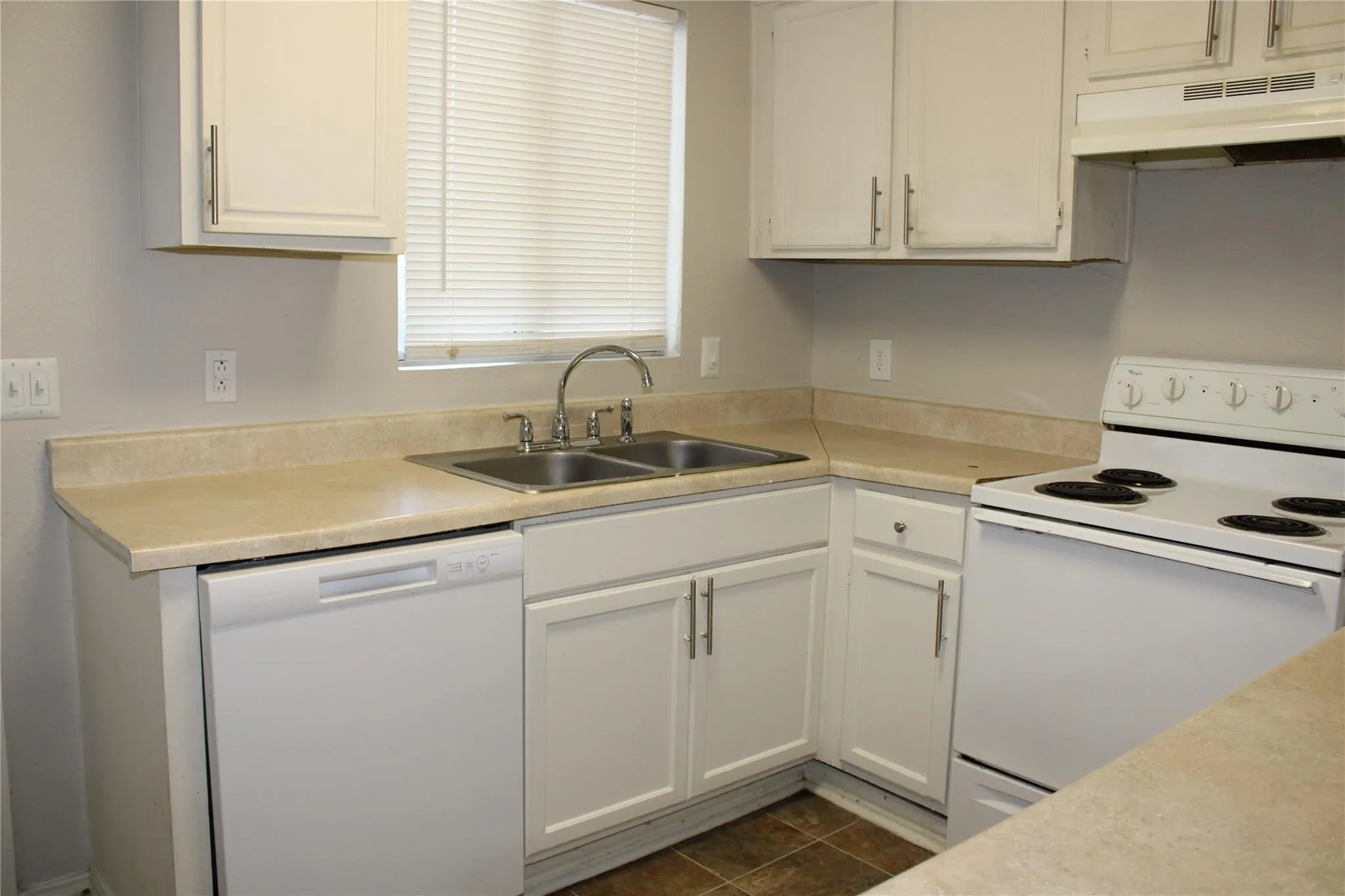 Single Family Residence For Rent in Dallas County , 10500 Lake June Road I07, Dallas, Texas 75217, 2 Bedroom, 2 Bathroom, Garage spaces, 1,103 Sqft, built in 1984, mls#21345593, Real Estate Agent in Dallas, Homes For Rent in Dallas county, Homes For Rent in Dallas, Realtor in Dallas Texas, Real Estate Brokerage Independent Realty Texas, Luminita Cordes Realtor