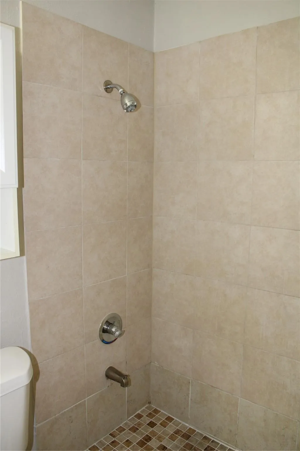 Single Family Residence For Rent in Dallas County , 10500 Lake June Road I07, Dallas, Texas 75217, 2 Bedroom, 2 Bathroom, Garage spaces, 1,103 Sqft, built in 1984, mls#21345593, Real Estate Agent in Dallas, Homes For Rent in Dallas county, Homes For Rent in Dallas, Realtor in Dallas Texas, Real Estate Brokerage Independent Realty Texas, Luminita Cordes Realtor