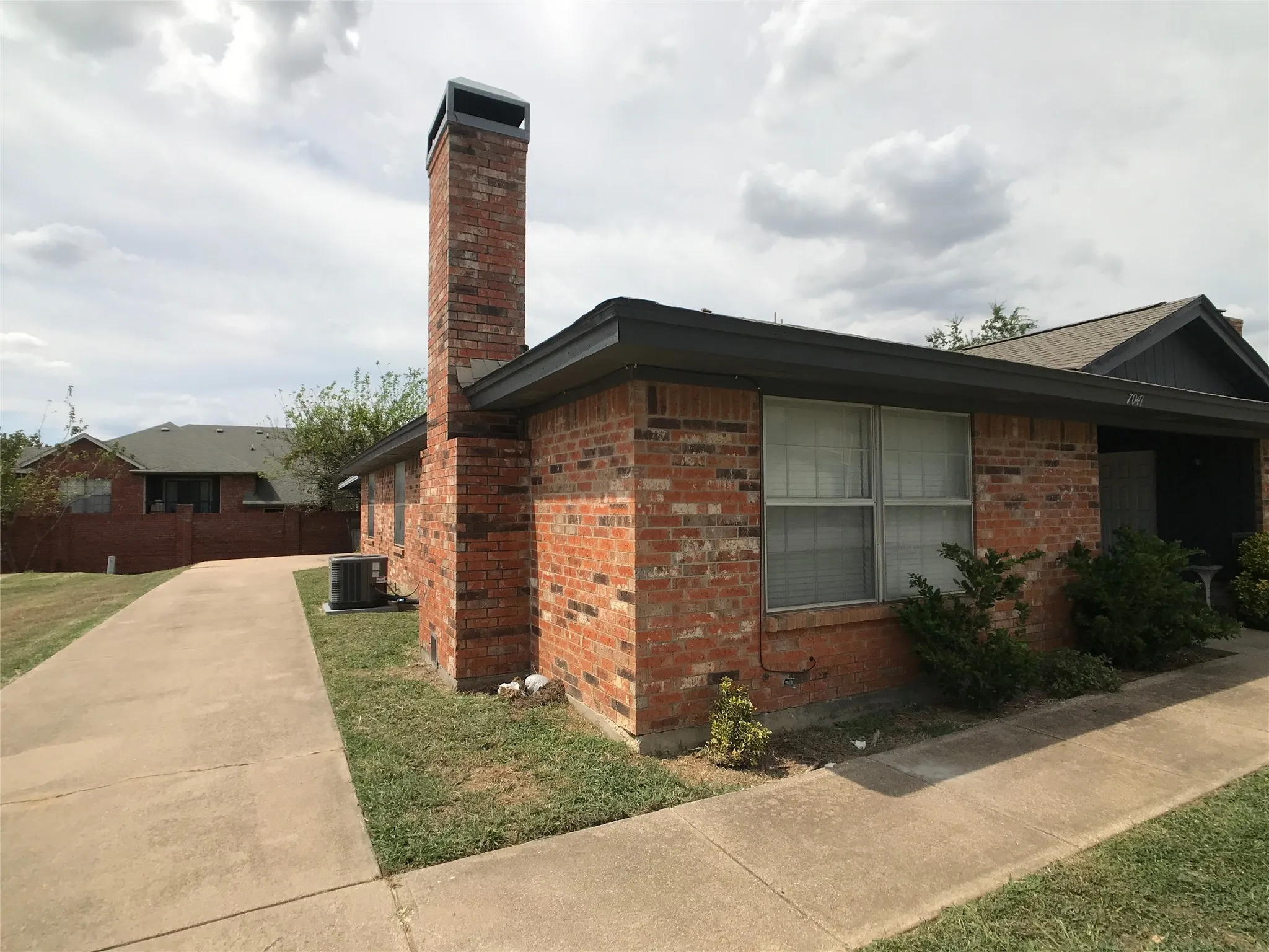 Duplex For Rent