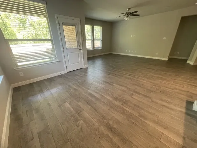 Single Family Residence For Sale in Ellis County , 2607 Golden Bell Drive, Glenn Heights, Texas 75154, 4 Bedroom, 2 Bathroom, 2 Garage spaces, 1,984 Sqft, built in 2022, mls#21345592, Real Estate Agent in Glenn Heights, Homes For Sale in Ellis county, Homes For Sale in Glenn Heights, Realtor in Glenn Heights Texas, Real Estate Brokerage Independent Realty Texas, Luminita Cordes Realtor