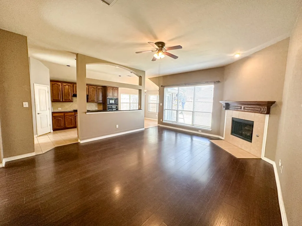 Single Family Residence For Rent in Collin County , 1715 Nestledown Drive, Allen, Texas 75002, 3 Bedroom, 2 Bathroom, 2 Garage spaces, 1,844 Sqft, built in 2009, mls#21345566, Real Estate Agent in Allen, Homes For Rent in Collin county, Homes For Rent in Allen, Realtor in Allen Texas, Real Estate Brokerage Independent Realty Texas, Luminita Cordes Realtor