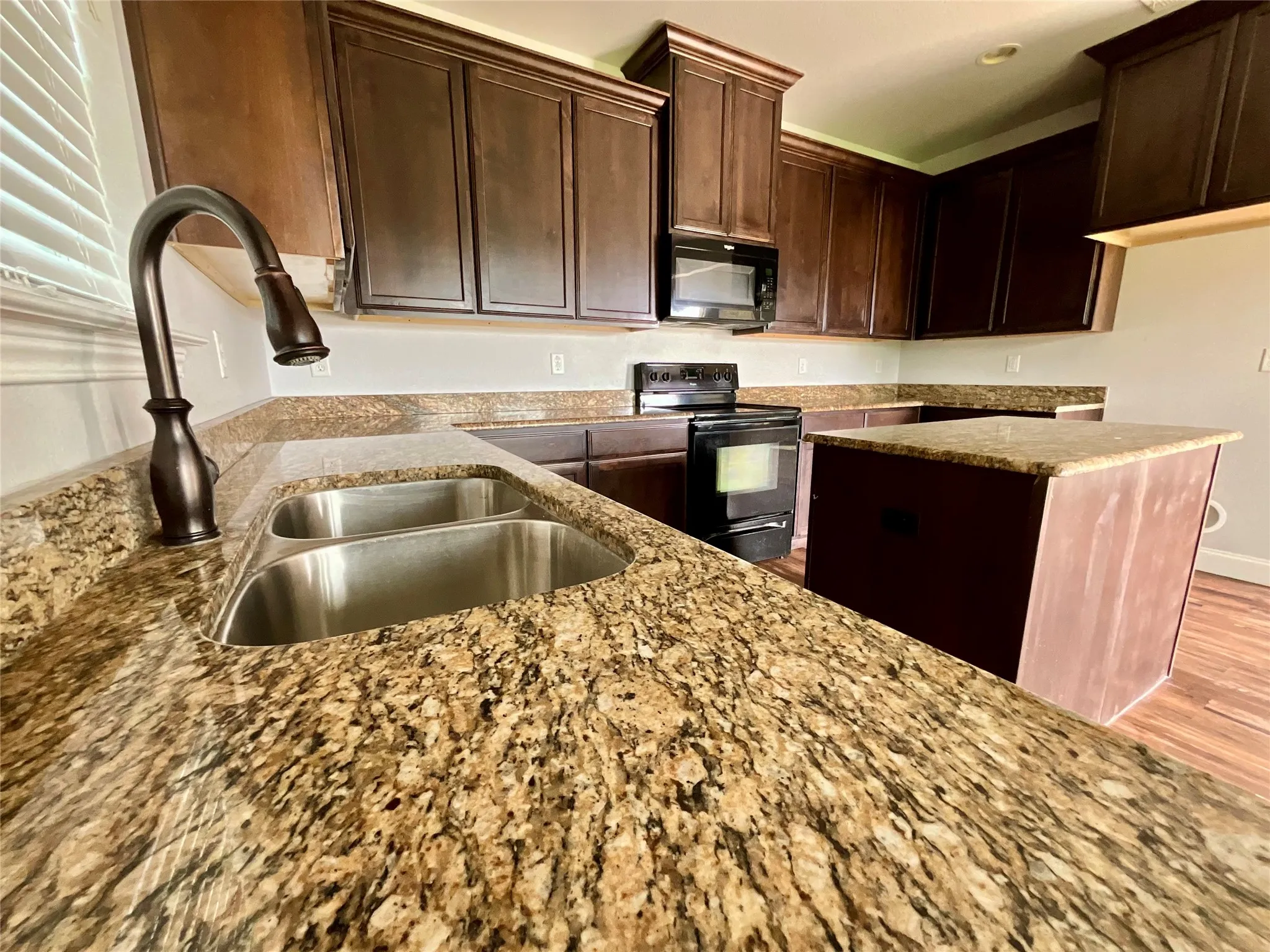 Single Family Residence For Rent in Hunt County , 4705 Henry Street, Greenville, Texas 75401, 3 Bedroom, 2 Bathroom, 1 Garage spaces, 1,343 Sqft, built in 2018, mls#21345604, Real Estate Agent in Greenville, Homes For Rent in Hunt county, Homes For Rent in Greenville, Realtor in Greenville Texas, Real Estate Brokerage Independent Realty Texas, Luminita Cordes Realtor