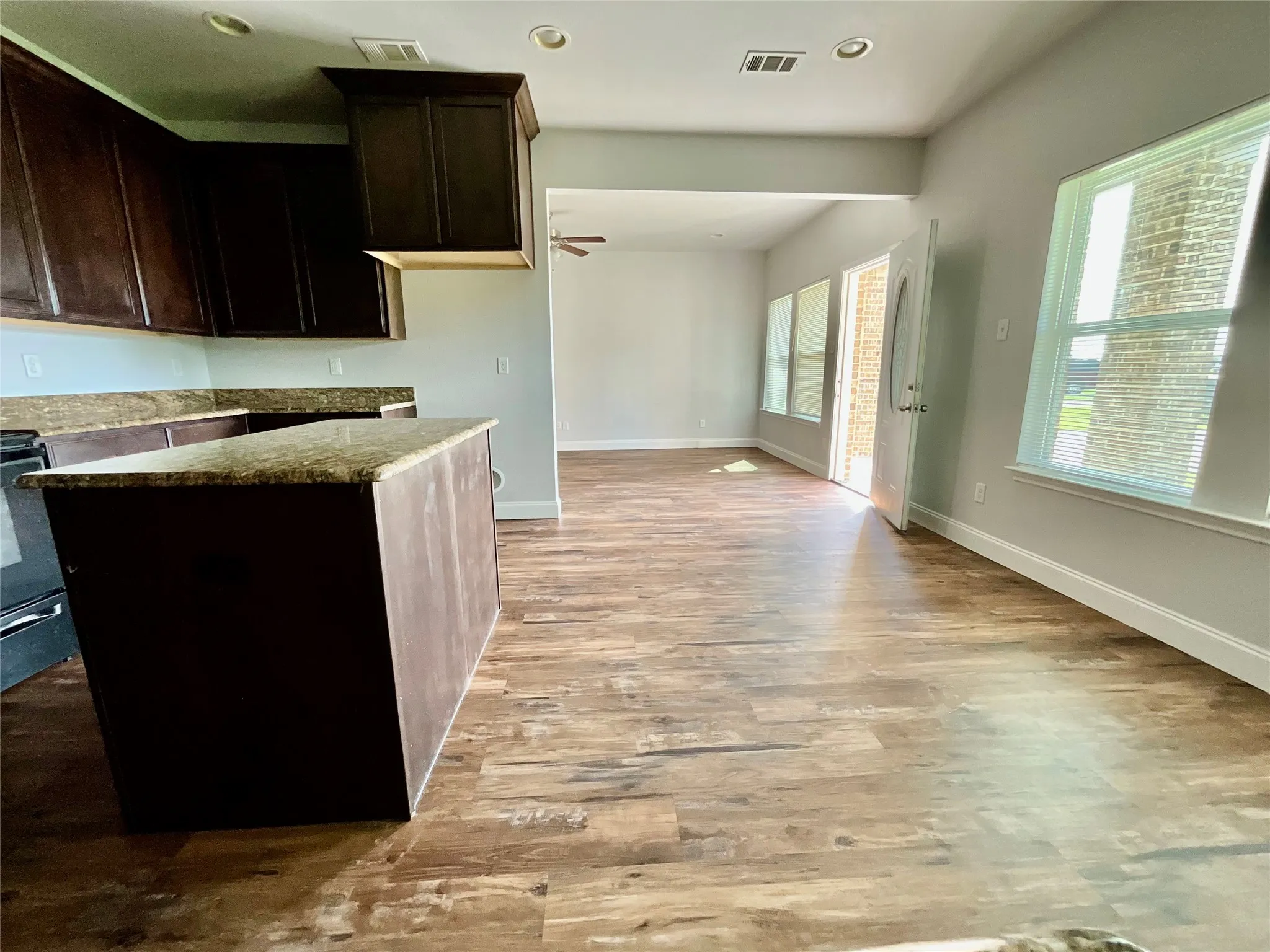 Single Family Residence For Rent in Hunt County , 4705 Henry Street, Greenville, Texas 75401, 3 Bedroom, 2 Bathroom, 1 Garage spaces, 1,343 Sqft, built in 2018, mls#21345604, Real Estate Agent in Greenville, Homes For Rent in Hunt county, Homes For Rent in Greenville, Realtor in Greenville Texas, Real Estate Brokerage Independent Realty Texas, Luminita Cordes Realtor