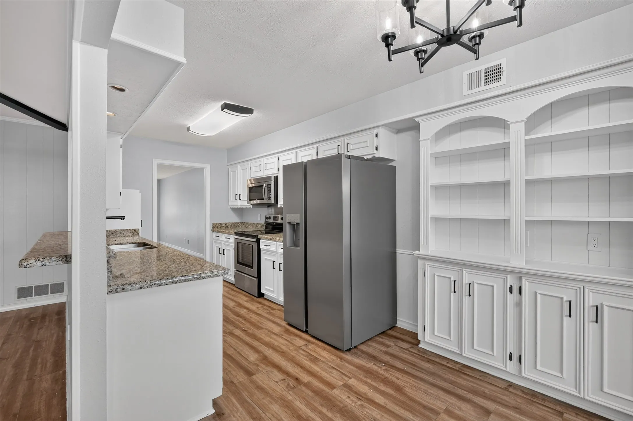 Duplex For Sale in Dallas County , 10524 Ravenscroft, Dallas, Texas 75230, 6 Bedroom, 4 Bathroom, Garage spaces, 0 Sqft, built in 1969, mls#21343669, Real Estate Agent in Dallas, Homes For Sale in Dallas county, Homes For Sale in Dallas, Realtor in Dallas Texas, Real Estate Brokerage Independent Realty Texas, Luminita Cordes Realtor