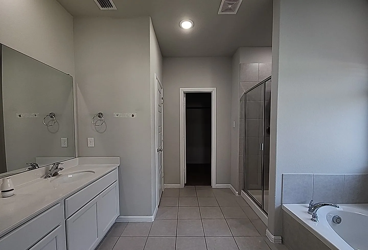 Single Family Residence For Sale in Ellis County , 7105 Pampas Place, Venus, Texas 76084, 4 Bedroom, 3 Bathroom, 3 Garage spaces, 2,476 Sqft, built in 2022, mls#21345587, Real Estate Agent in Venus, Homes For Sale in Ellis county, Homes For Sale in Venus, Realtor in Venus Texas, Real Estate Brokerage Independent Realty Texas, Luminita Cordes Realtor