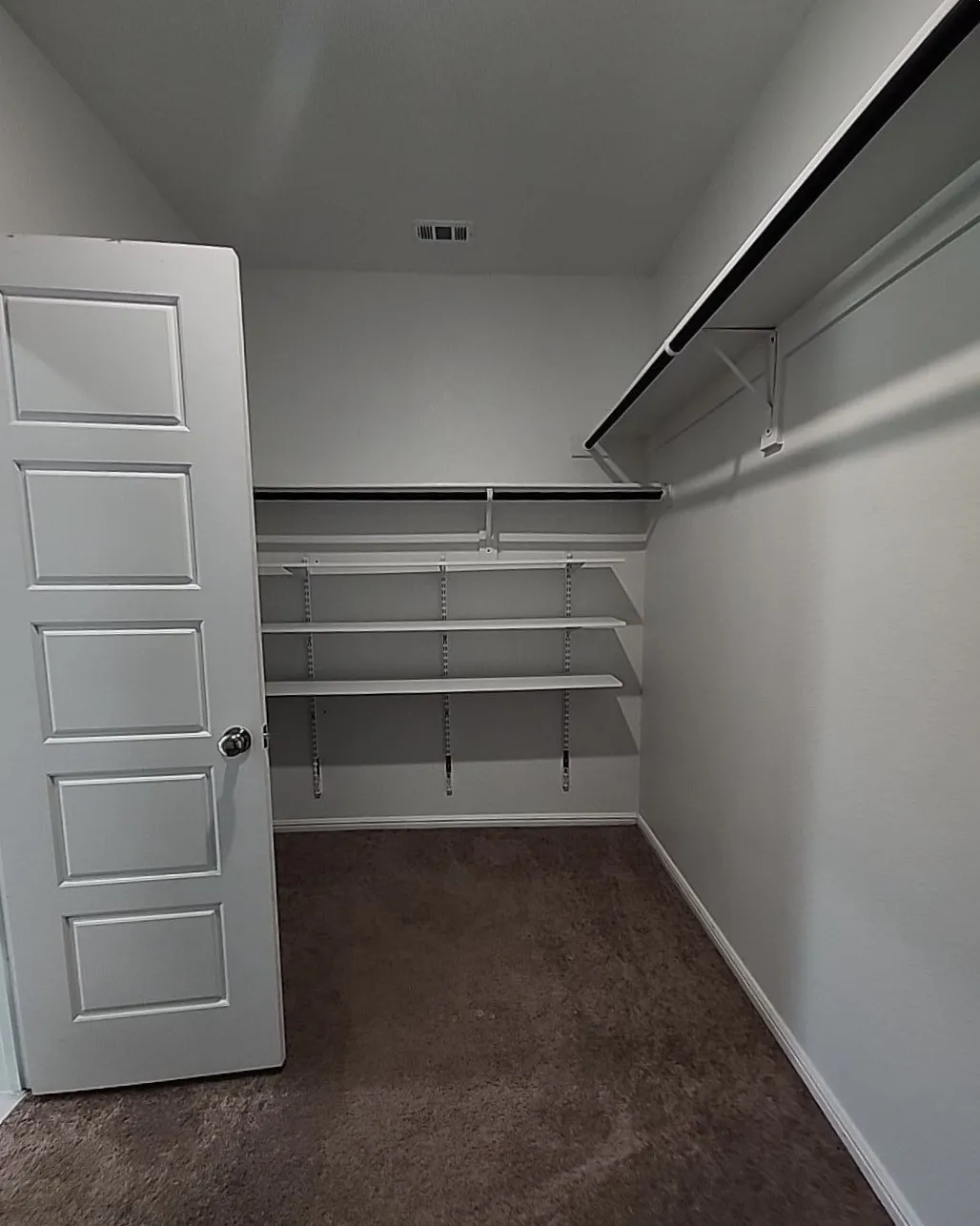 Single Family Residence For Sale in Ellis County , 7105 Pampas Place, Venus, Texas 76084, 4 Bedroom, 3 Bathroom, 3 Garage spaces, 2,476 Sqft, built in 2022, mls#21345587, Real Estate Agent in Venus, Homes For Sale in Ellis county, Homes For Sale in Venus, Realtor in Venus Texas, Real Estate Brokerage Independent Realty Texas, Luminita Cordes Realtor