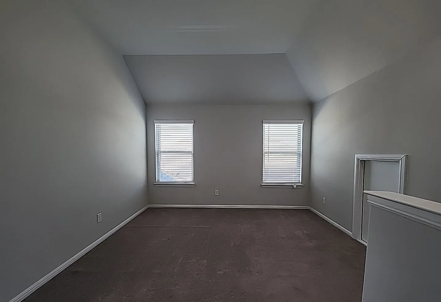 Single Family Residence For Sale in Ellis County , 7105 Pampas Place, Venus, Texas 76084, 4 Bedroom, 3 Bathroom, 3 Garage spaces, 2,476 Sqft, built in 2022, mls#21345587, Real Estate Agent in Venus, Homes For Sale in Ellis county, Homes For Sale in Venus, Realtor in Venus Texas, Real Estate Brokerage Independent Realty Texas, Luminita Cordes Realtor