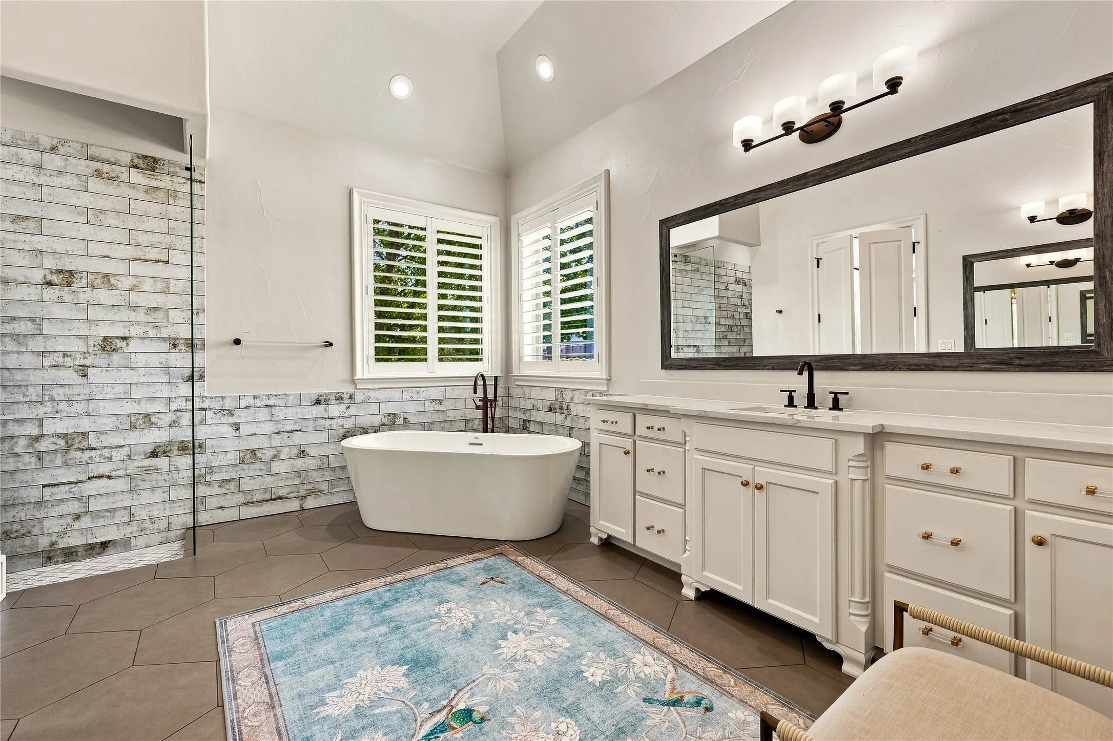 Single Family Residence For Sale in Collin County , 2120 Meadow View Drive, Prosper, Texas 75078, 4 Bedroom, 5 Bathroom, 3 Garage spaces, 4,331 Sqft, built in 2011, mls#21344030, Real Estate Agent in Prosper, Homes For Sale in Collin county, Homes For Sale in Prosper, Realtor in Prosper Texas, Real Estate Brokerage Independent Realty Texas, Luminita Cordes Realtor