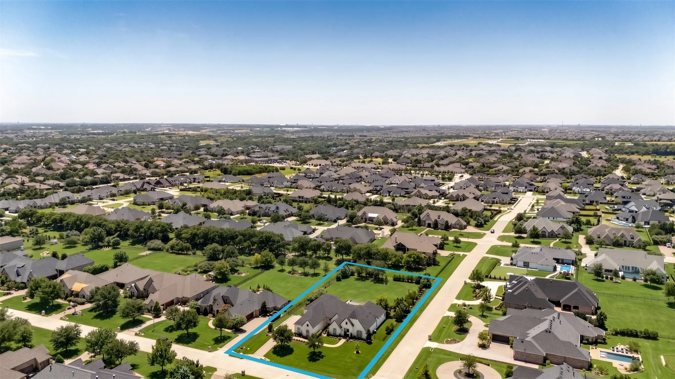 Single Family Residence For Sale in Collin County , 2120 Meadow View Drive, Prosper, Texas 75078, 4 Bedroom, 5 Bathroom, 3 Garage spaces, 4,331 Sqft, built in 2011, mls#21344030, Real Estate Agent in Prosper, Homes For Sale in Collin county, Homes For Sale in Prosper, Realtor in Prosper Texas, Real Estate Brokerage Independent Realty Texas, Luminita Cordes Realtor