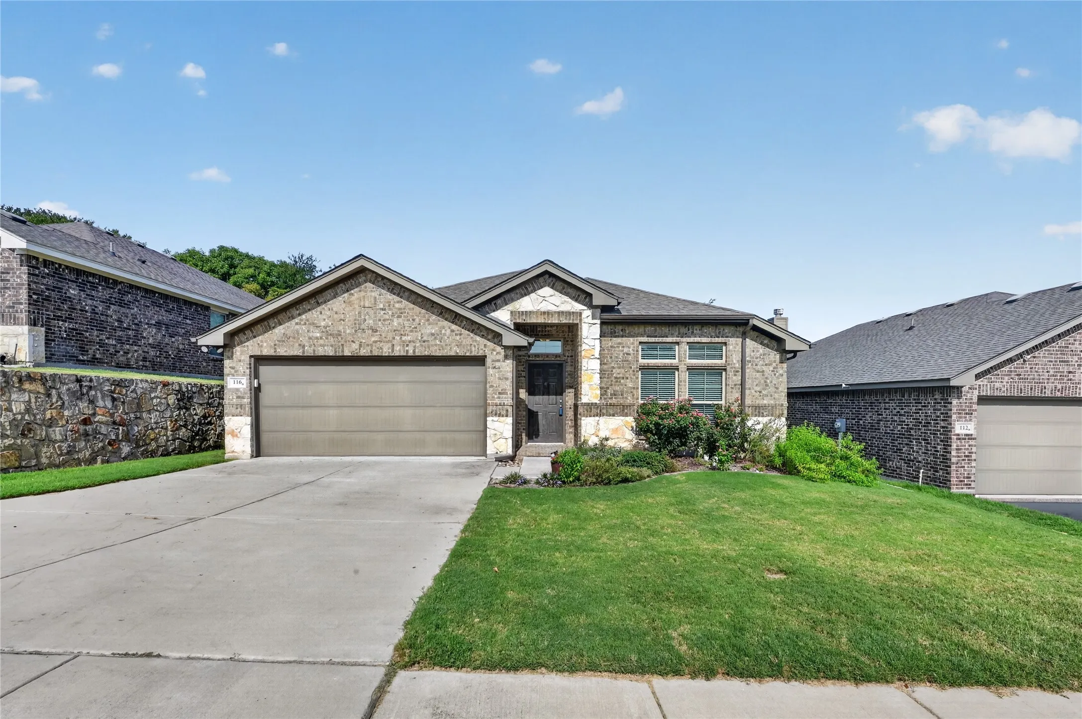 Single Family Residence For Sale in Tarrant County , 116 Wilson Cliff Drive, White Settlement, Texas 76108, 3 Bedroom, 2 Bathroom, 2 Garage spaces, 1,848 Sqft, built in 2020, mls#21341161, Real Estate Agent in White Settlement, Homes For Sale in Tarrant county, Homes For Sale in White Settlement, Realtor in White Settlement Texas, Real Estate Brokerage Independent Realty Texas, Luminita Cordes Realtor