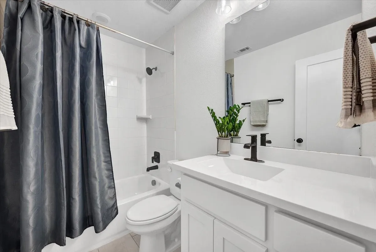secondary bathroom