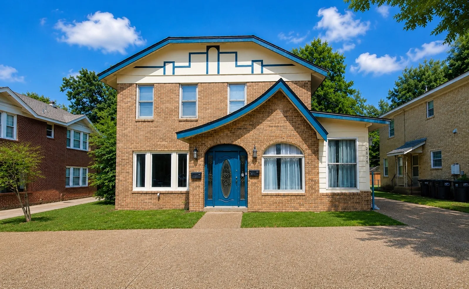 Single Family Residence For Rent in Tarrant County , 2625 S University Drive, Fort Worth, Texas 76109, 4 Bedroom, 3 Bathroom, Garage spaces, 1,964 Sqft, built in 1924, mls#21345625, Real Estate Agent in Fort Worth, Homes For Rent in Tarrant county, Homes For Rent in Fort Worth, Realtor in Fort Worth Texas, Real Estate Brokerage Independent Realty Texas, Luminita Cordes Realtor