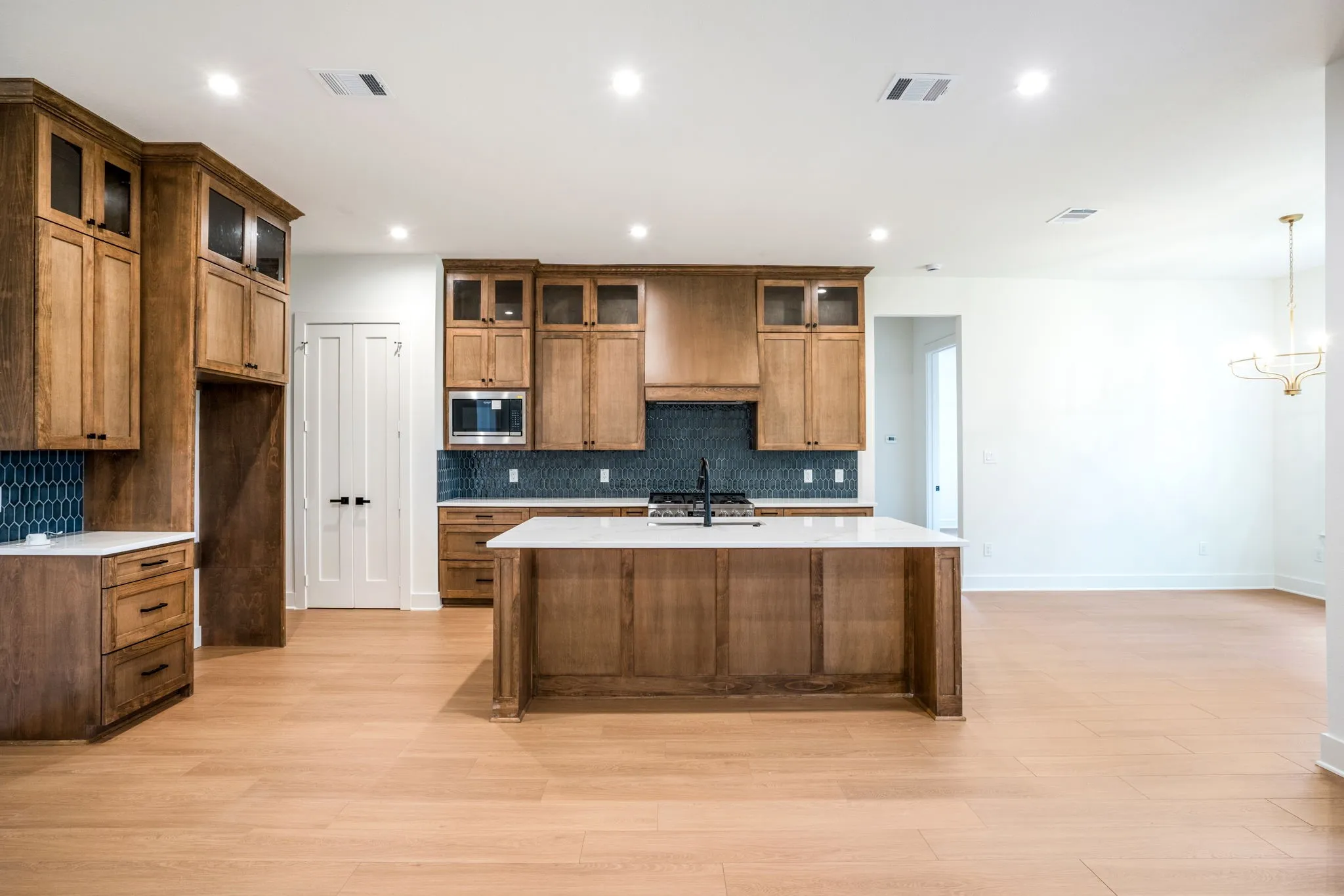 Single Family Residence For Sale in Grayson County , 1908 Heritage Knoll Drive, Sherman, Texas 75092, 4 Bedroom, 4 Bathroom, 2 Garage spaces, 3,044 Sqft, built in 2026, mls#21344659, Real Estate Agent in Sherman, Homes For Sale in Grayson county, Homes For Sale in Sherman, Realtor in Sherman Texas, Real Estate Brokerage Independent Realty Texas, Luminita Cordes Realtor