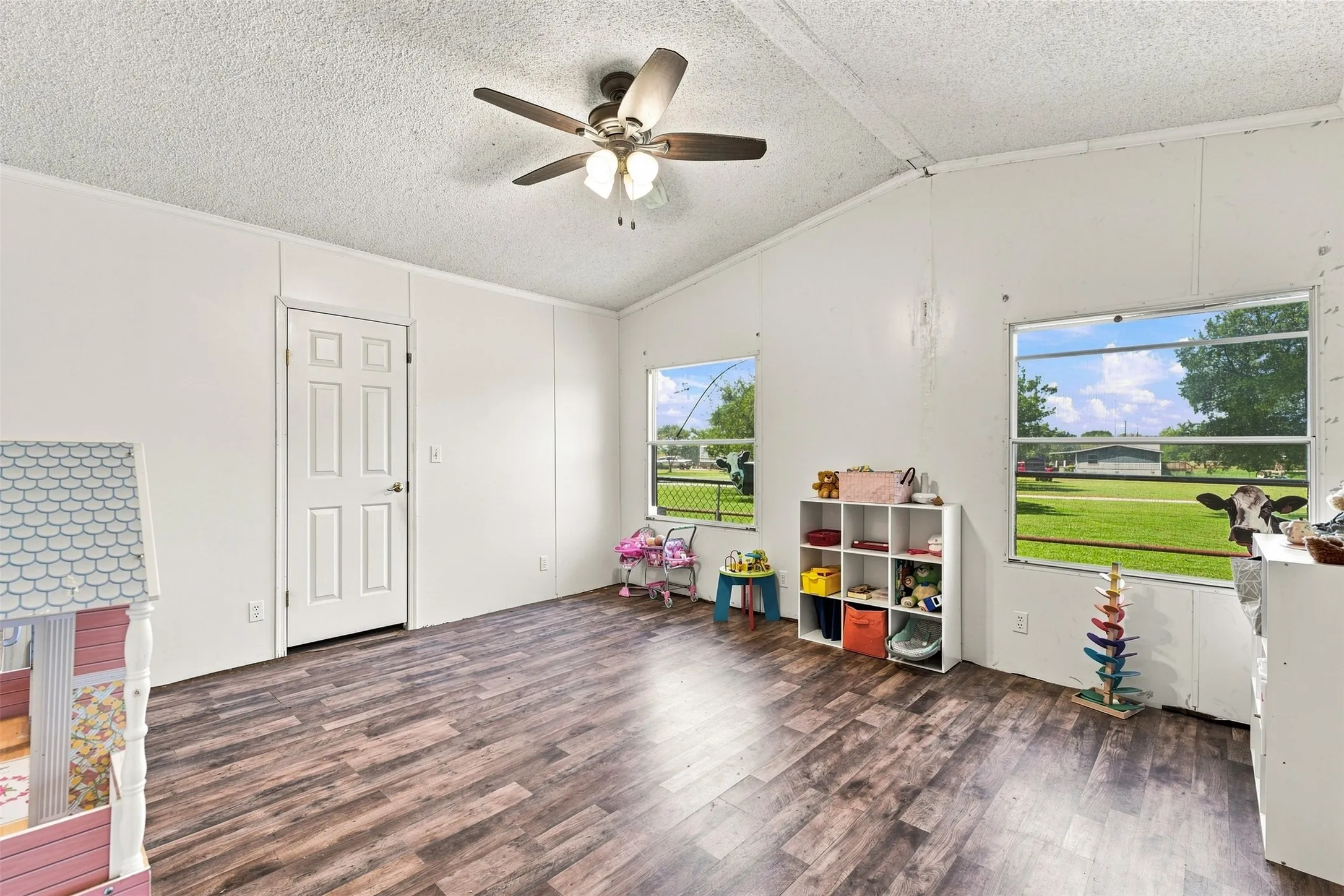 Single Family Residence For Sale in Mc Lennan County , 252 Blackland Road, Riesel, Texas 76682, 4 Bedroom, 3 Bathroom, 2 Garage spaces, 2,128 Sqft, built in 1997, mls#21343840, Real Estate Agent in Riesel, Homes For Sale in Mc Lennan county, Homes For Sale in Riesel, Realtor in Riesel Texas, Real Estate Brokerage Independent Realty Texas, Luminita Cordes Realtor